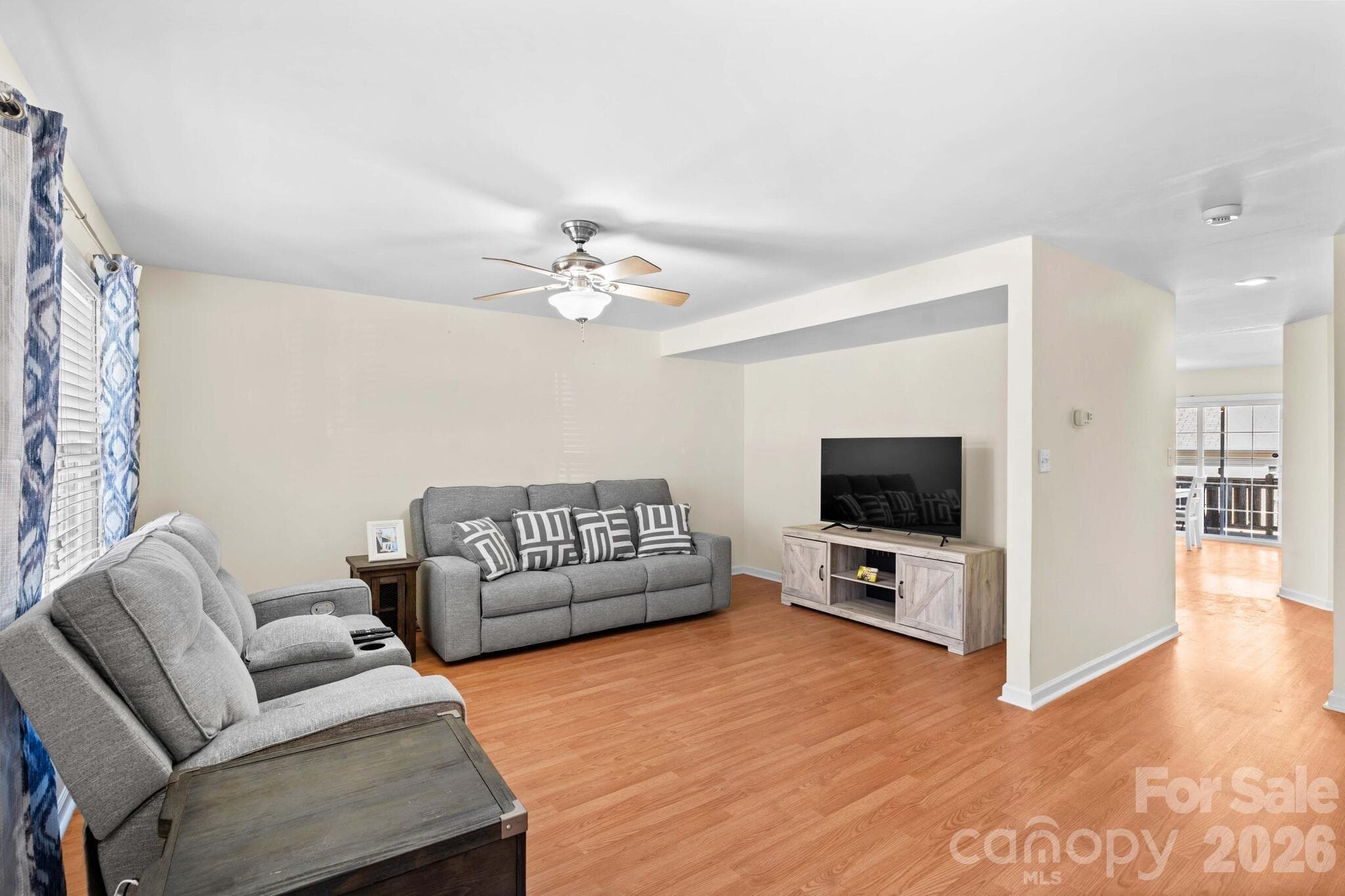 Single Family Residence at Hickory, photo 9 of 43