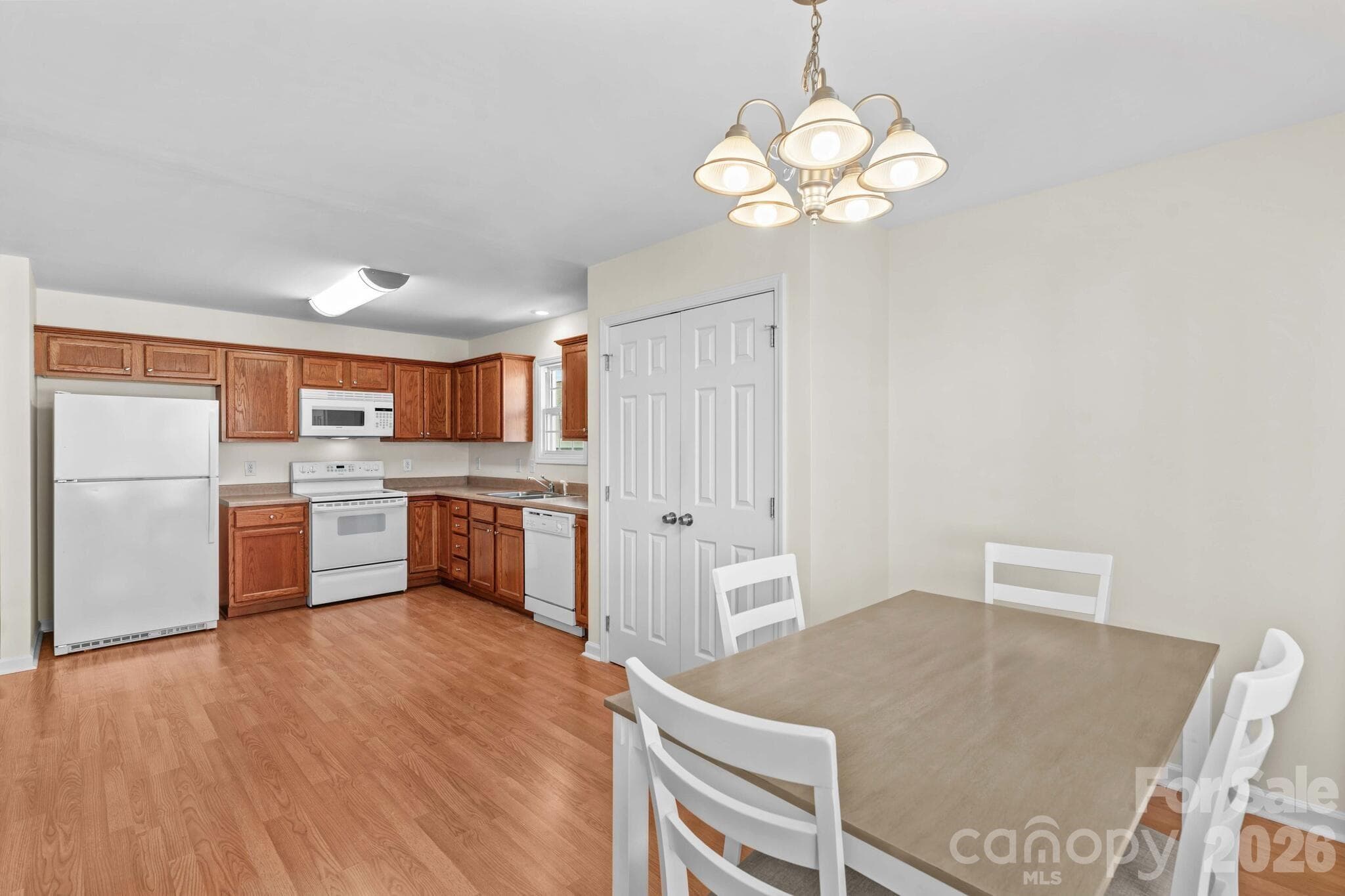 Single Family Residence at Hickory, photo 15 of 43
