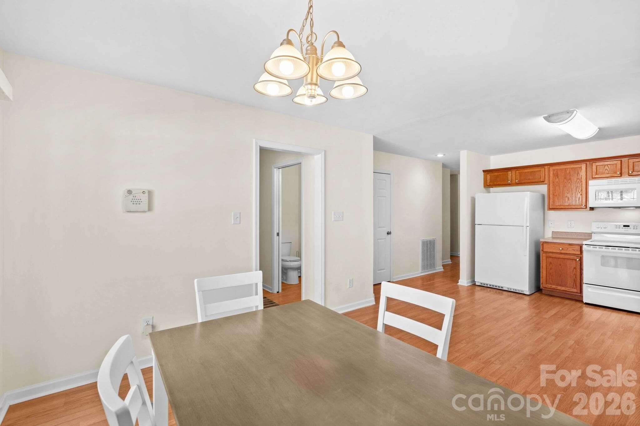 Single Family Residence at Hickory, photo 16 of 43