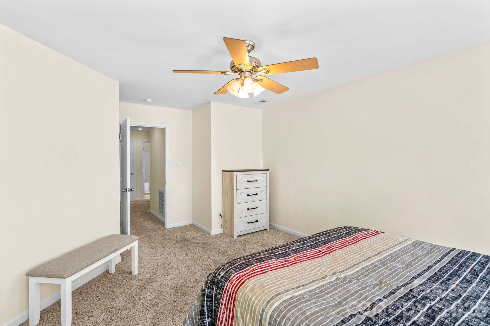 Single Family Residence at Hickory, photo 22 of 43