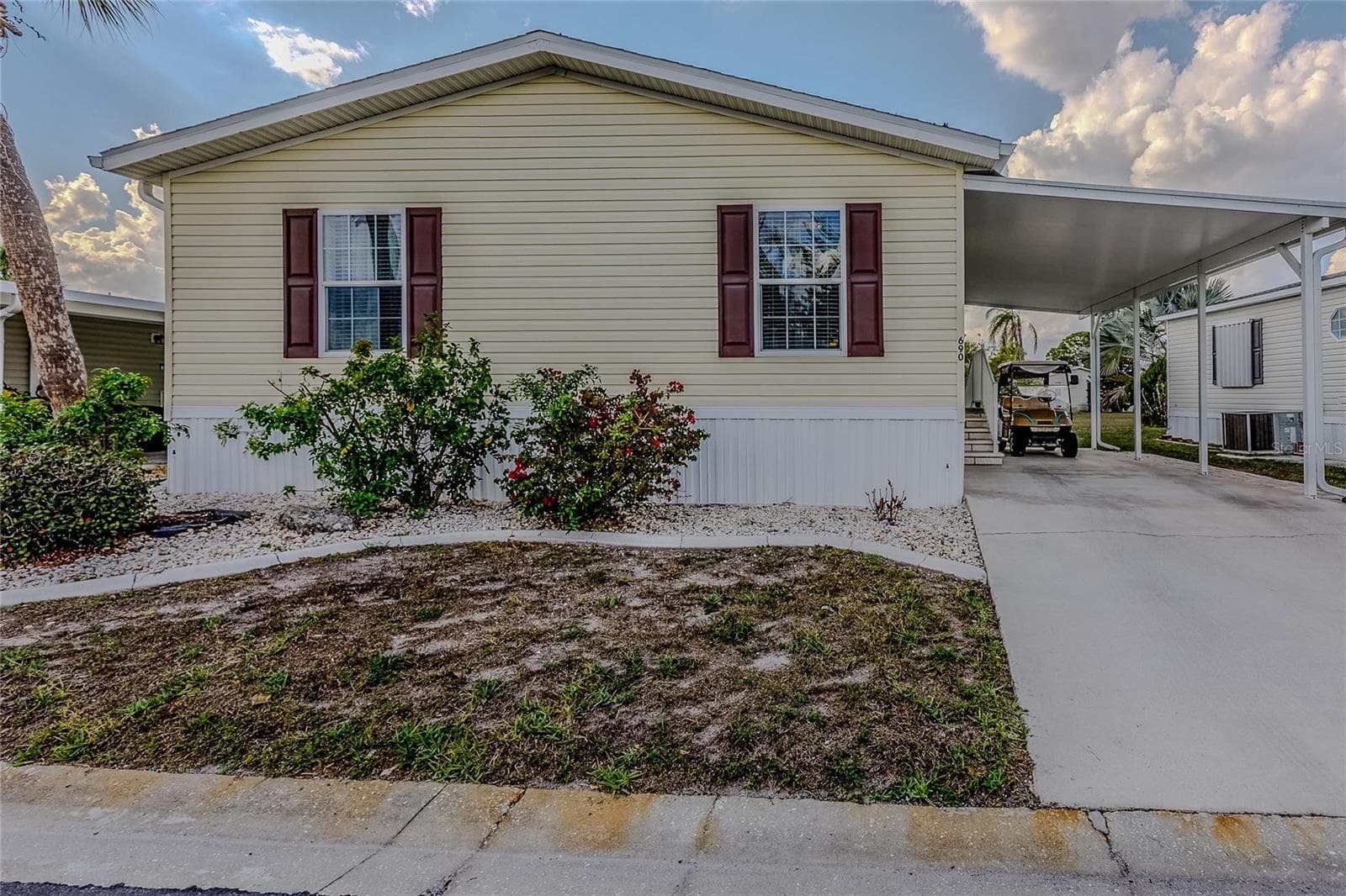 Manufactured Home at 2100 KINGS HWY #690, PORT CHARLOTTE, photo 2 of 70