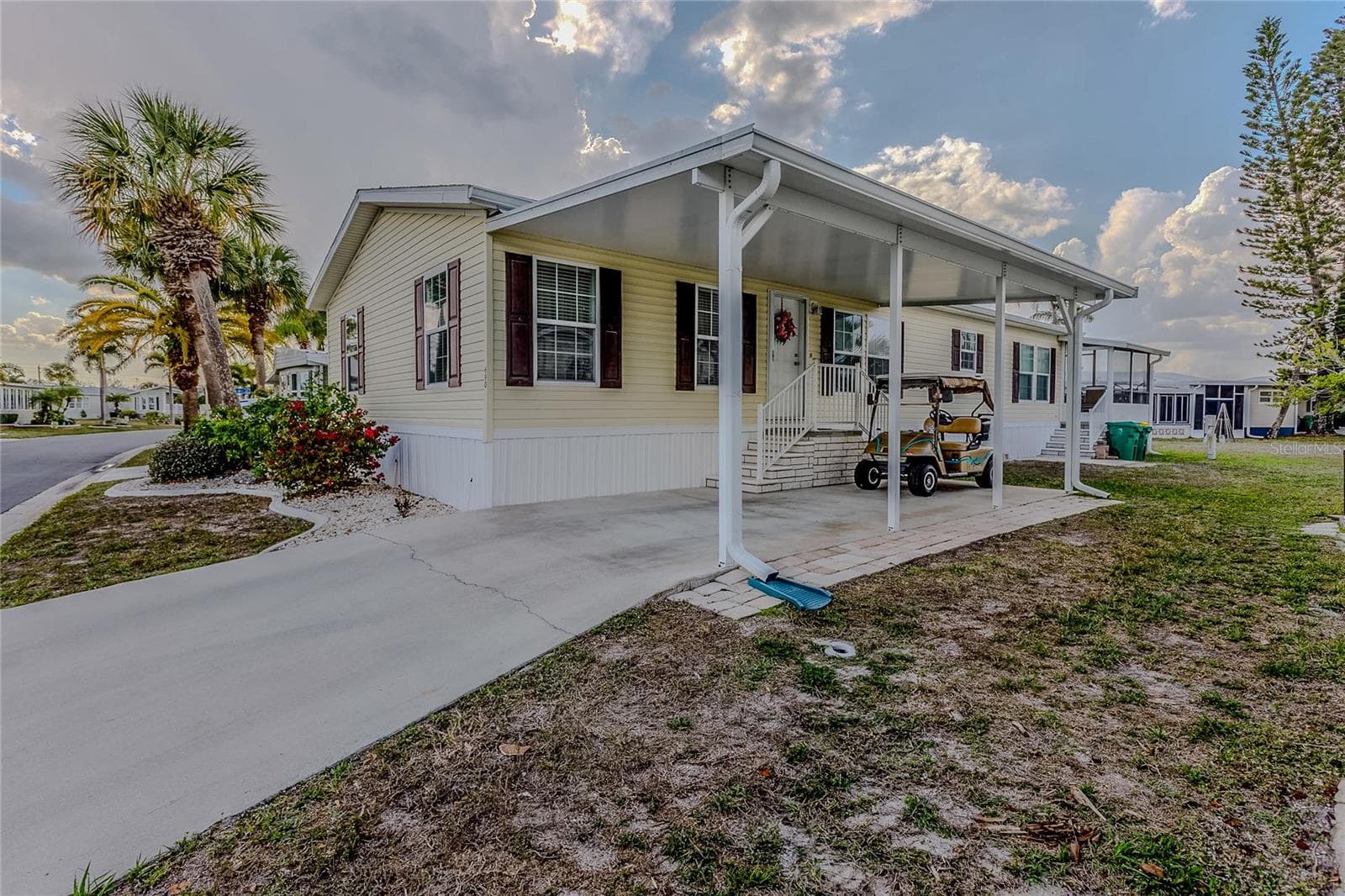 Manufactured Home at 2100 KINGS HWY #690, PORT CHARLOTTE, photo 3 of 70
