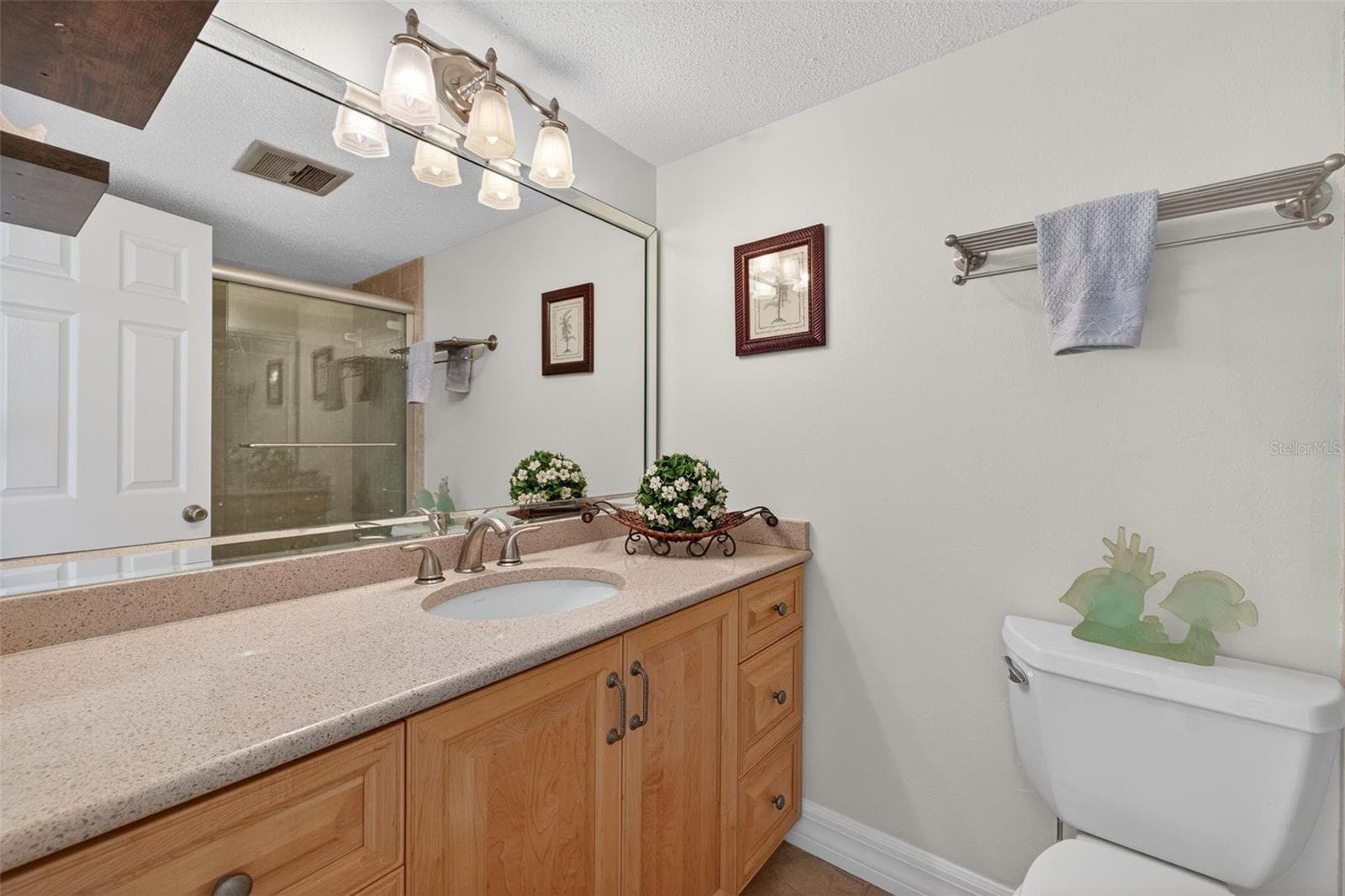 Condominium at 865 S GULFVIEW BLVD #207, CLEARWATER BEACH, photo 26 of 49