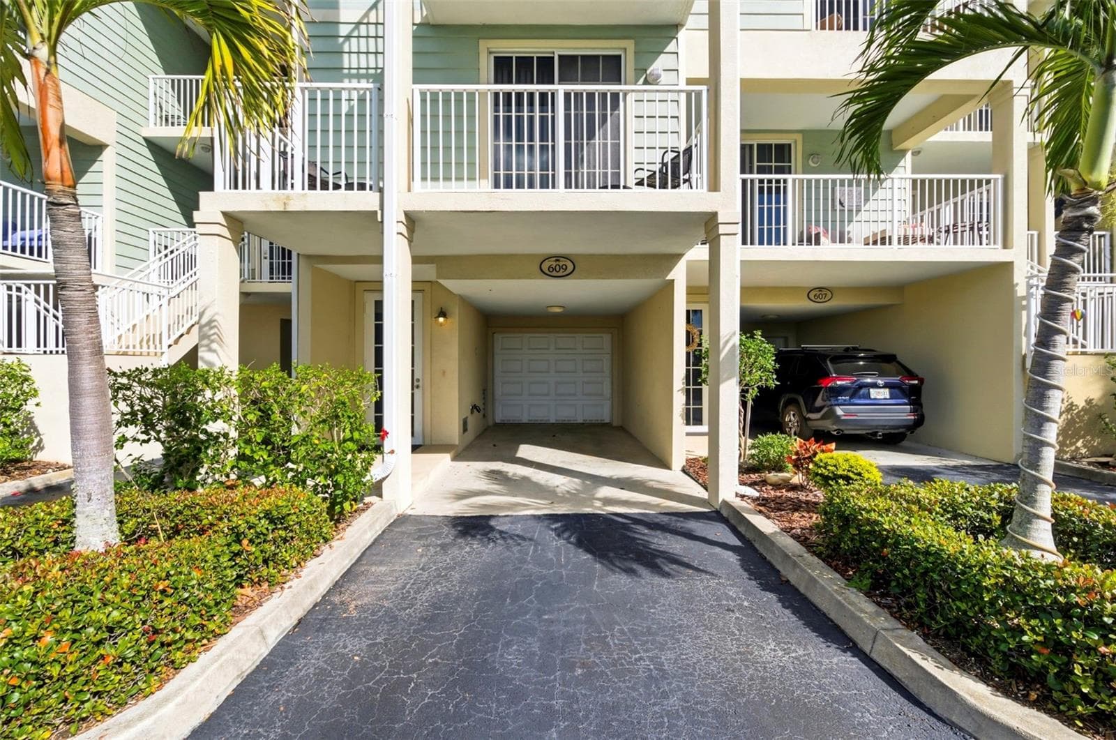 609 BAHIA BEACH BLVD