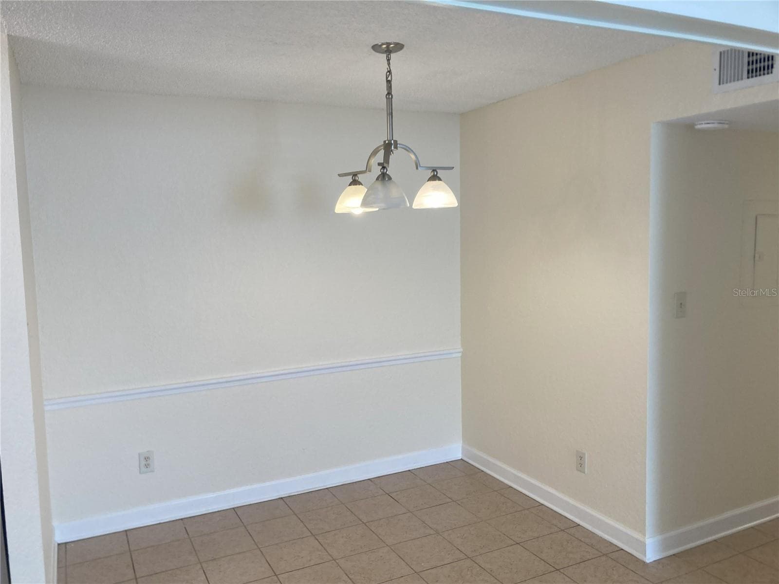 Condominium at 2918 ANTIQUE OAKS CIR #25, WINTER PARK, photo 7 of 21