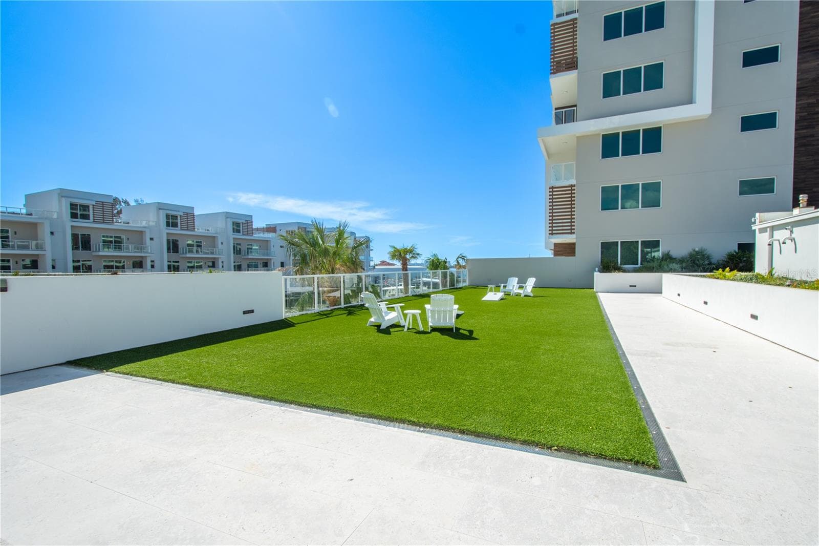 Outdoor Common Area - 920 N OSCEOLA AVE #703, CLEARWATER