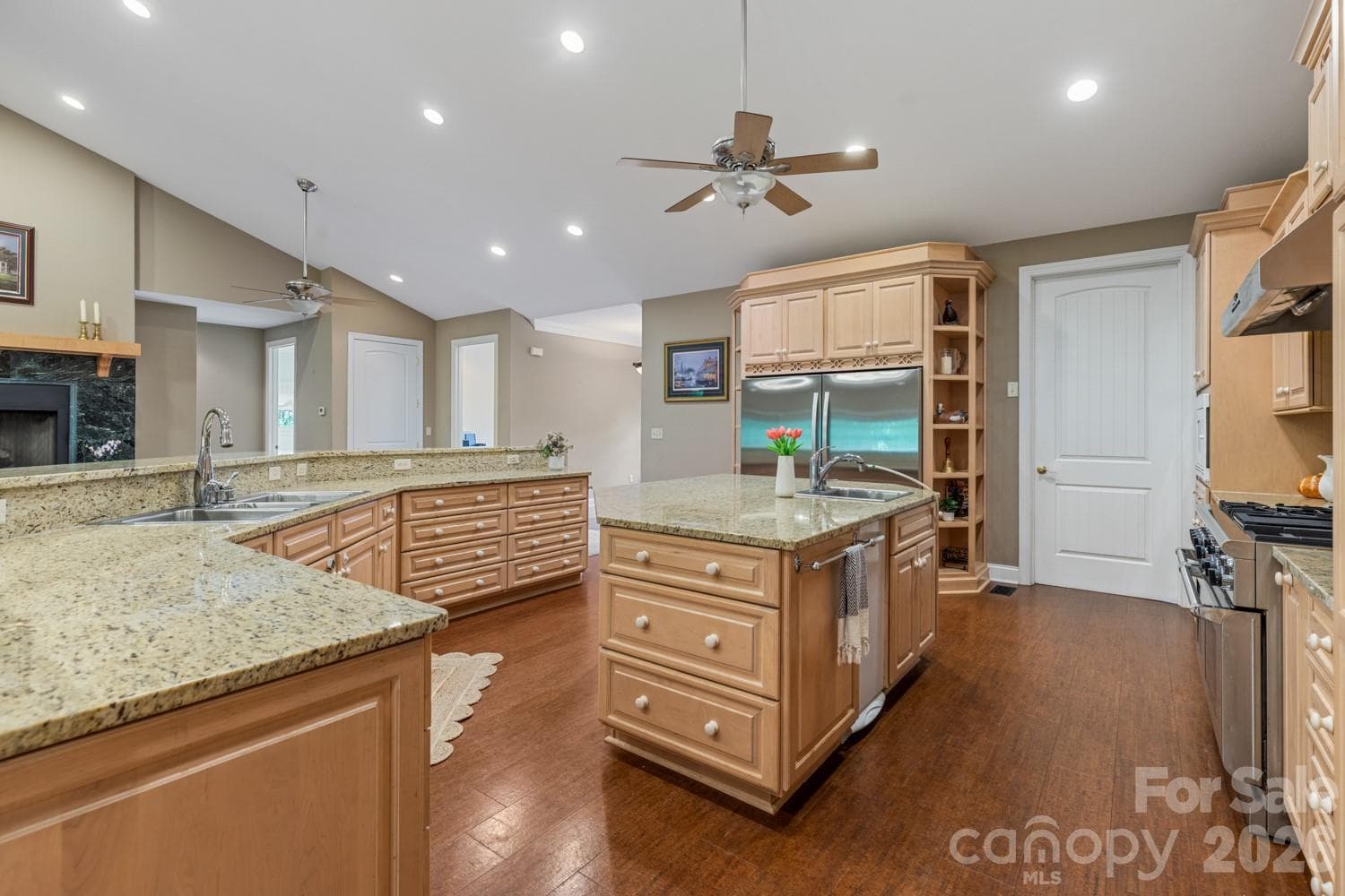 Entertaining is easy here - 6 Grouse Terrace, Fairview