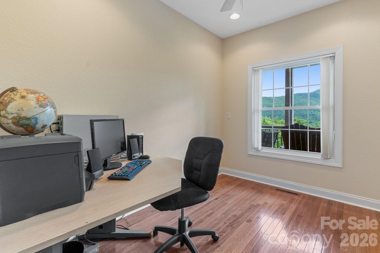 Office with amazing views - 6 Grouse Terrace, Fairview
