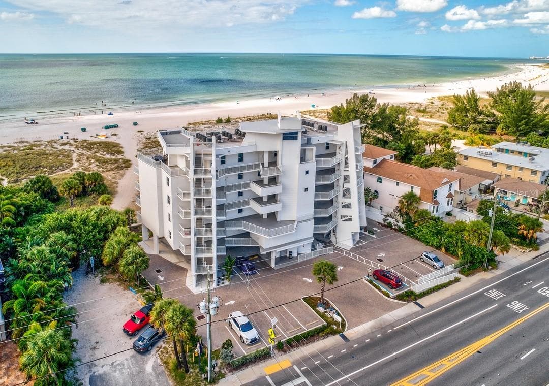 10116 GULF BLVD #203W