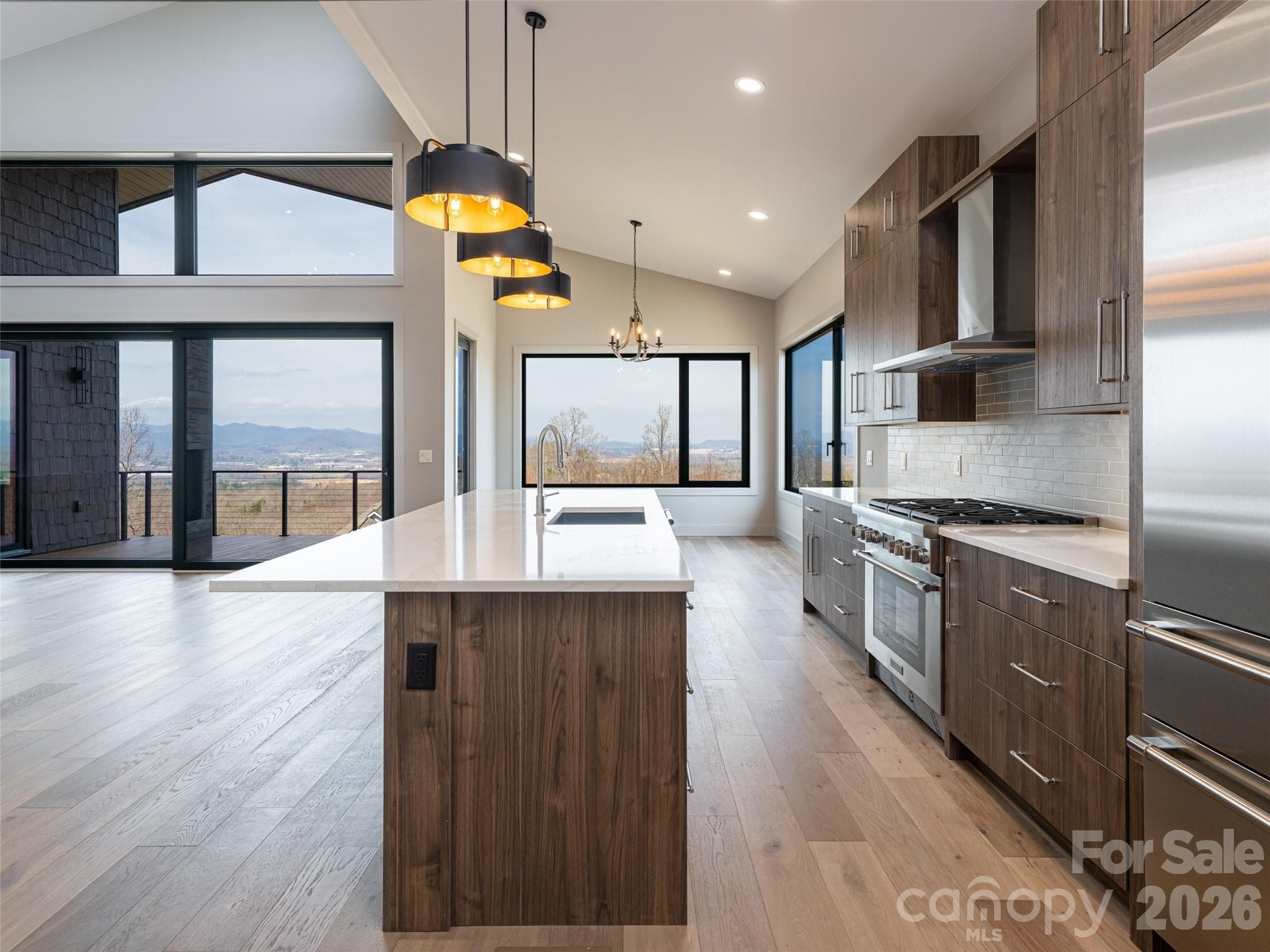 Kitchen - 247 Coachman Drive, Hendersonville