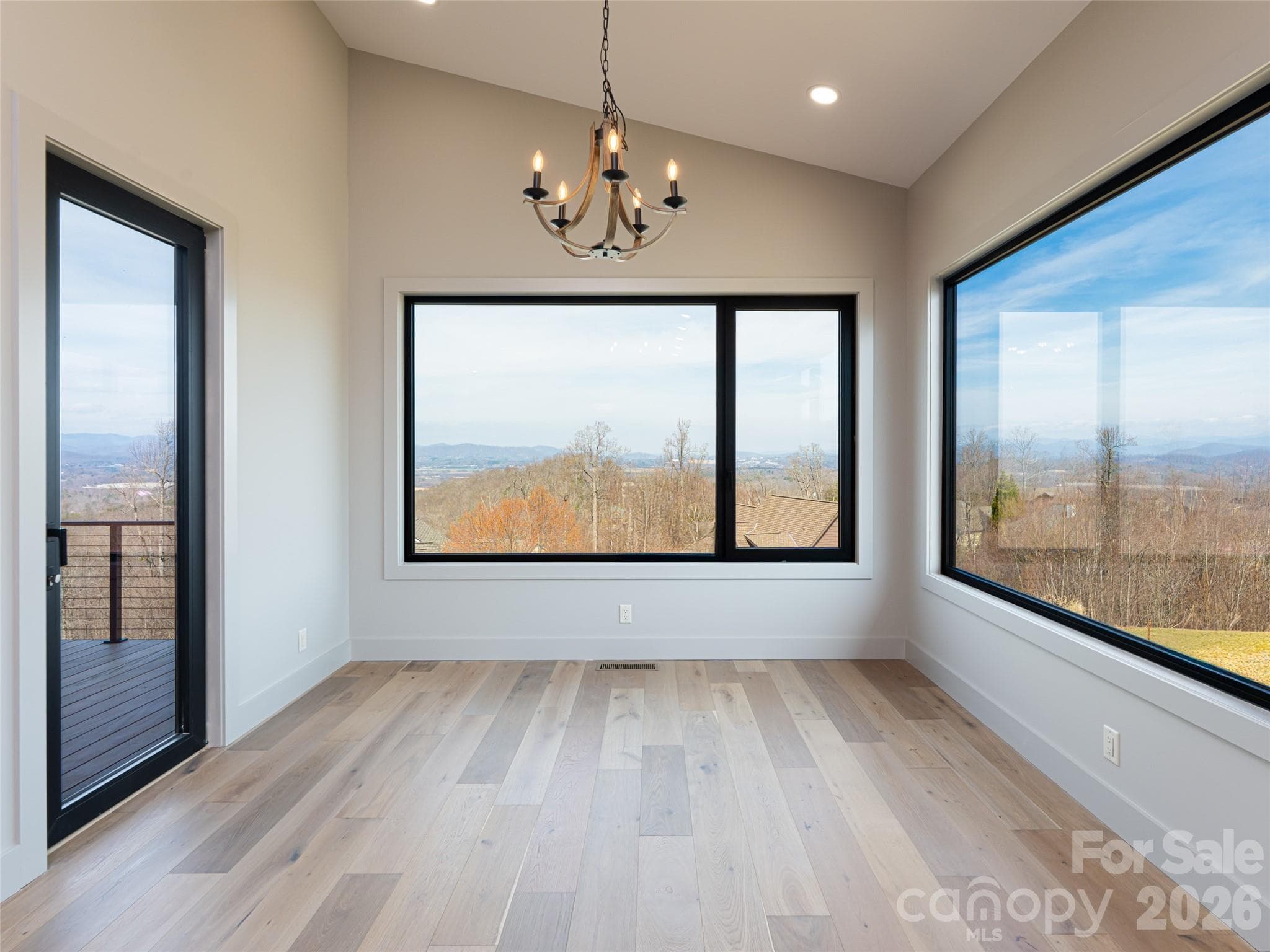Dining Room with amazing Mountain Views - 247 Coachman Drive, Hendersonville