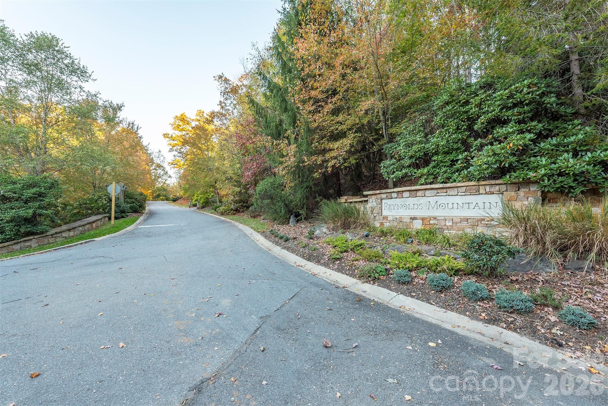 Reynolds Mountain entrance - Asheville