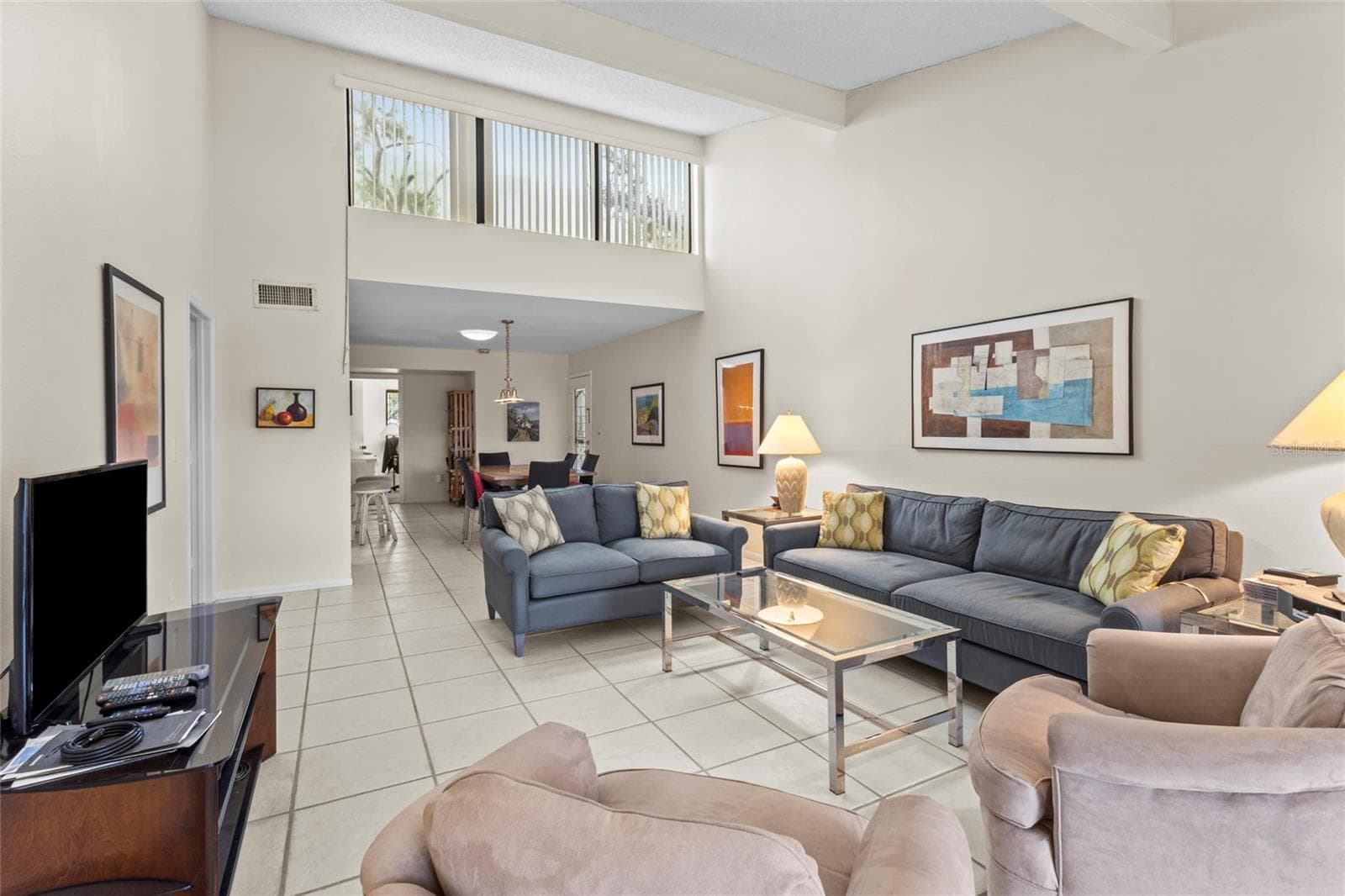 Living Room with clerestory windows - 1633 BOATHOUSE CIR #232, SARASOTA