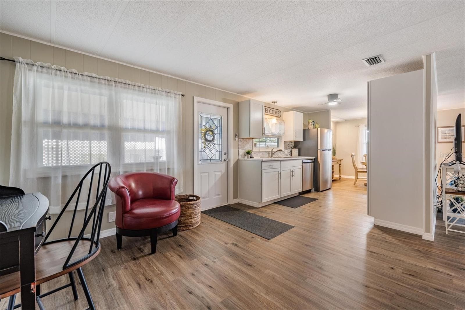 Mobile Home at 257 SAGO PALM ST, LARGO, photo 6 of 38
