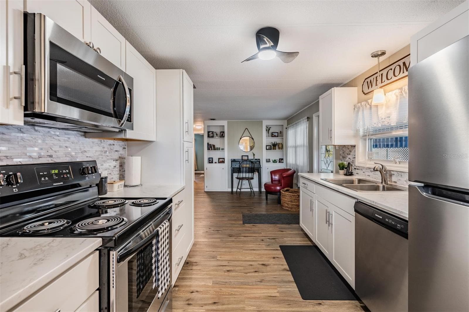 Mobile Home at 257 SAGO PALM ST, LARGO, photo 12 of 38