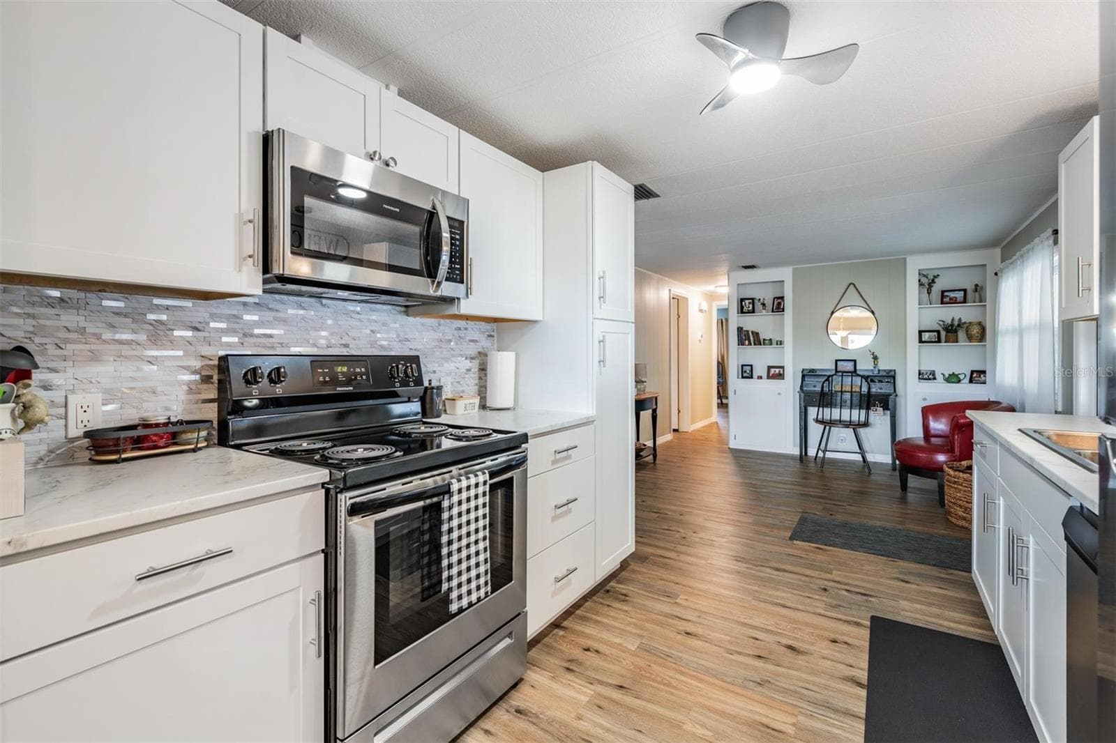 Mobile Home at 257 SAGO PALM ST, LARGO, photo 13 of 38