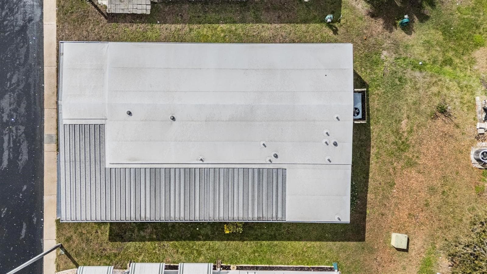 Mobile Home at 257 SAGO PALM ST, LARGO, photo 26 of 38