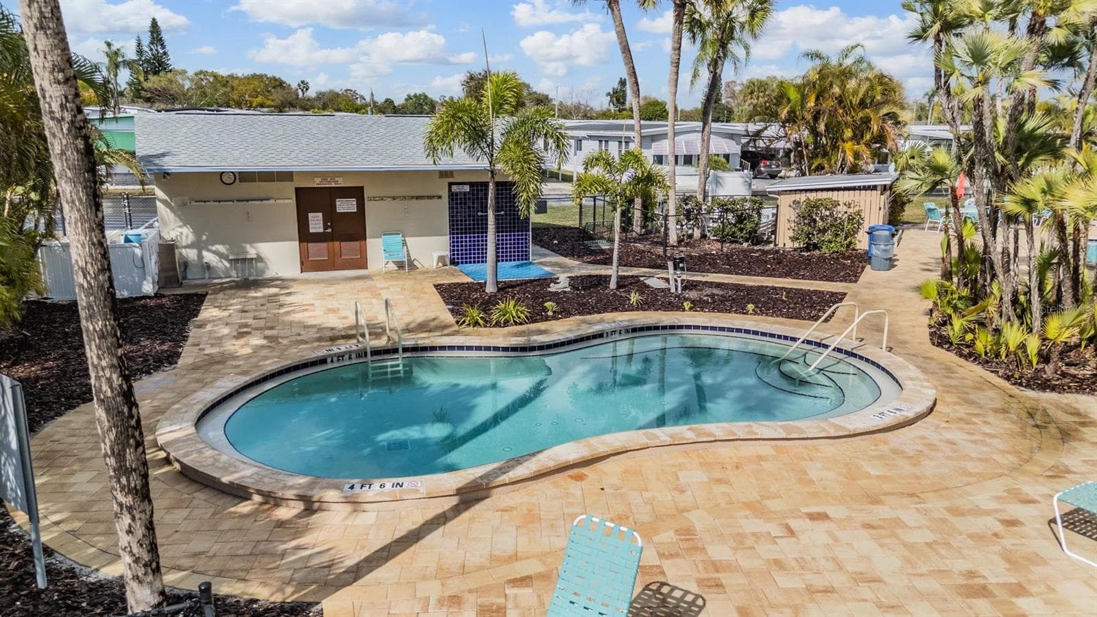 Mobile Home at 257 SAGO PALM ST, LARGO, photo 36 of 38