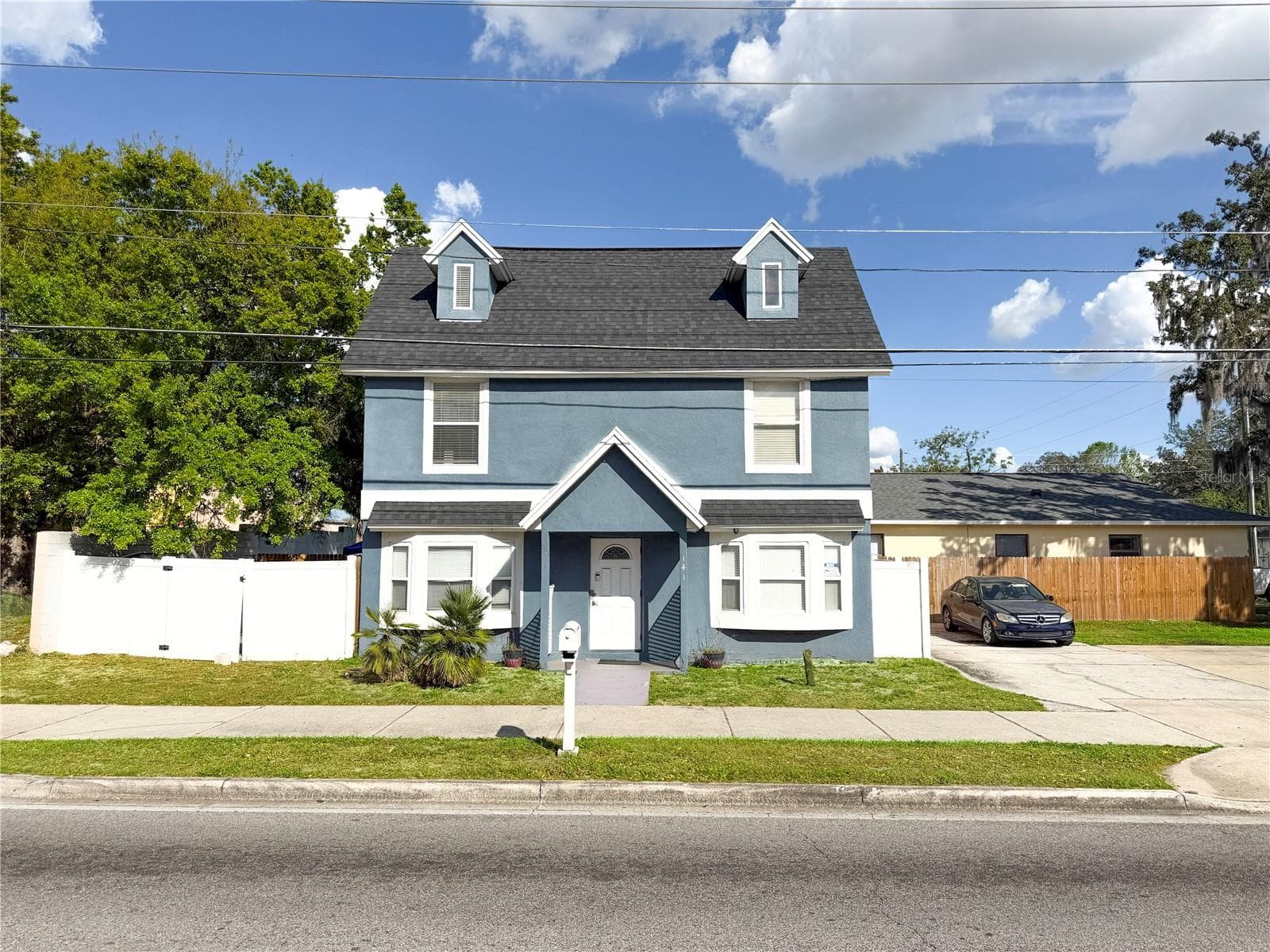 141 S HIAWASSEE RD