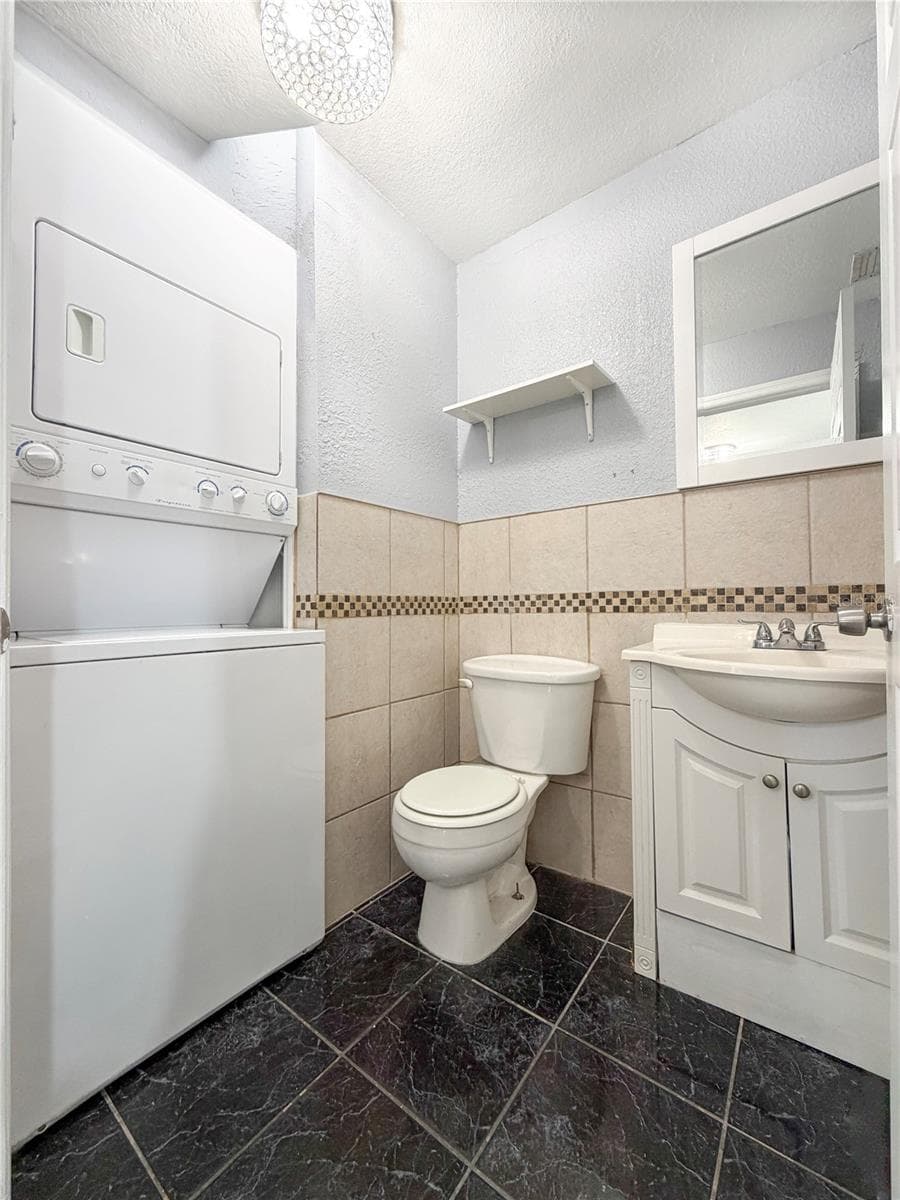 Half-bath- Laundry - 141 S HIAWASSEE RD, ORLANDO