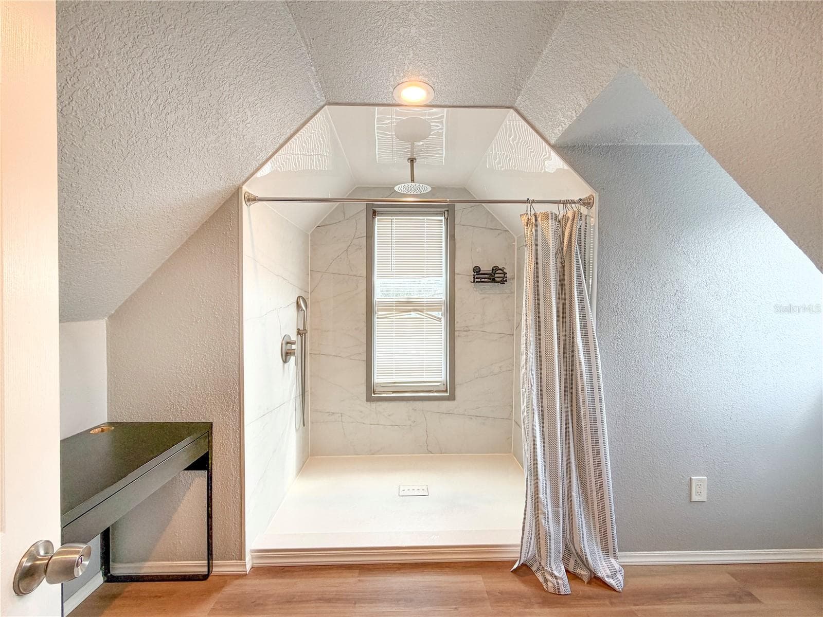 Attic Bathroom - 141 S HIAWASSEE RD, ORLANDO