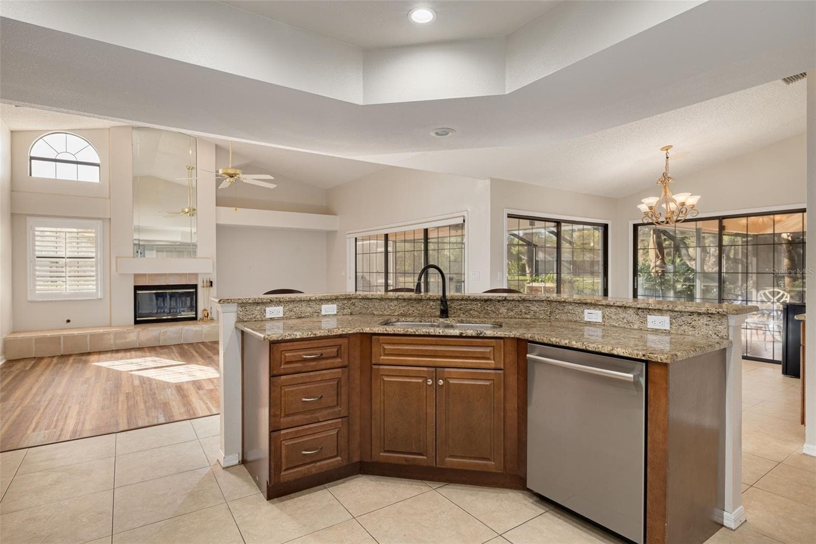 Single Family Residence at 470 HICKORYNUT AVE, OLDSMAR, photo 9 of 37