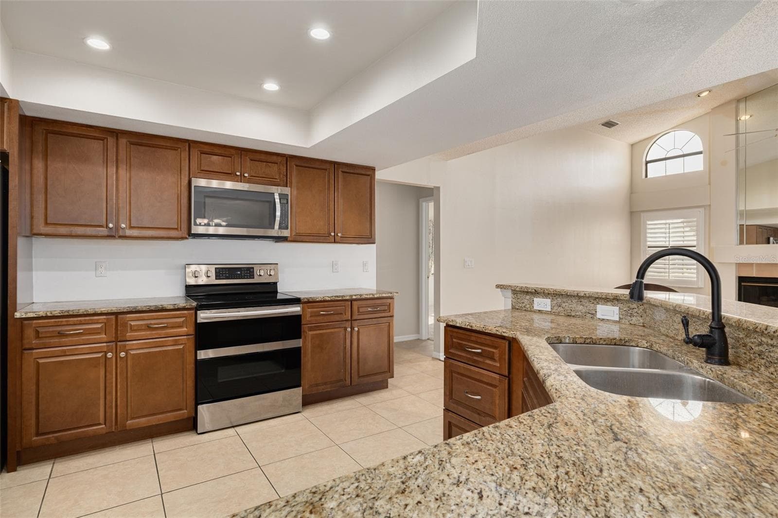 Single Family Residence at 470 HICKORYNUT AVE, OLDSMAR, photo 10 of 37
