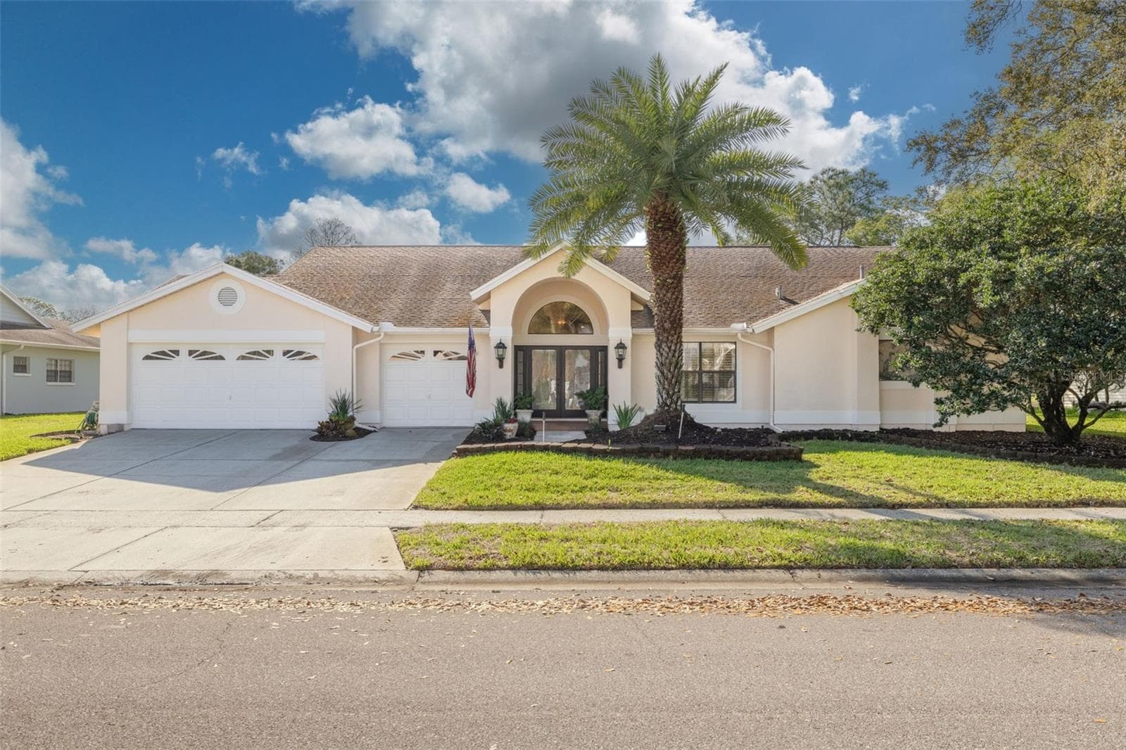 Single Family Residence at 470 HICKORYNUT AVE, OLDSMAR, photo 2 of 37