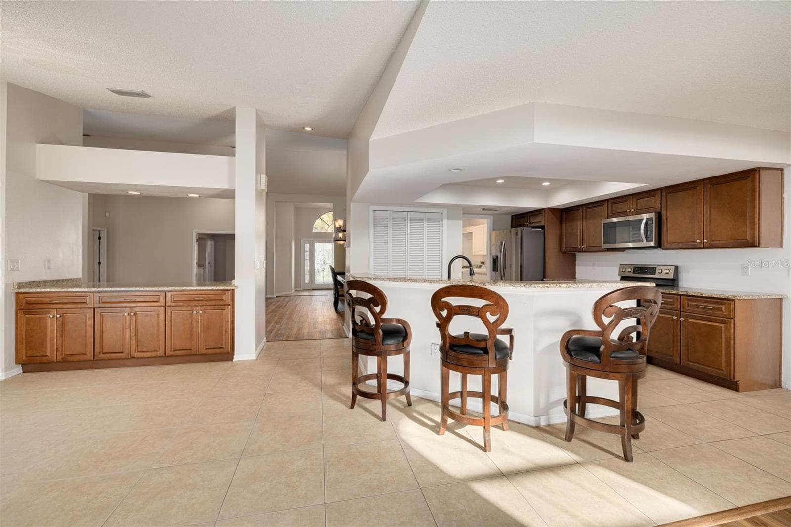 Single Family Residence at 470 HICKORYNUT AVE, OLDSMAR, photo 18 of 37