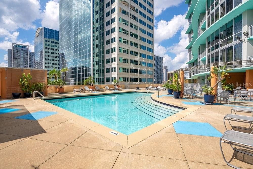 Pool Deck - 322 E CENTRAL BLVD #1005, ORLANDO