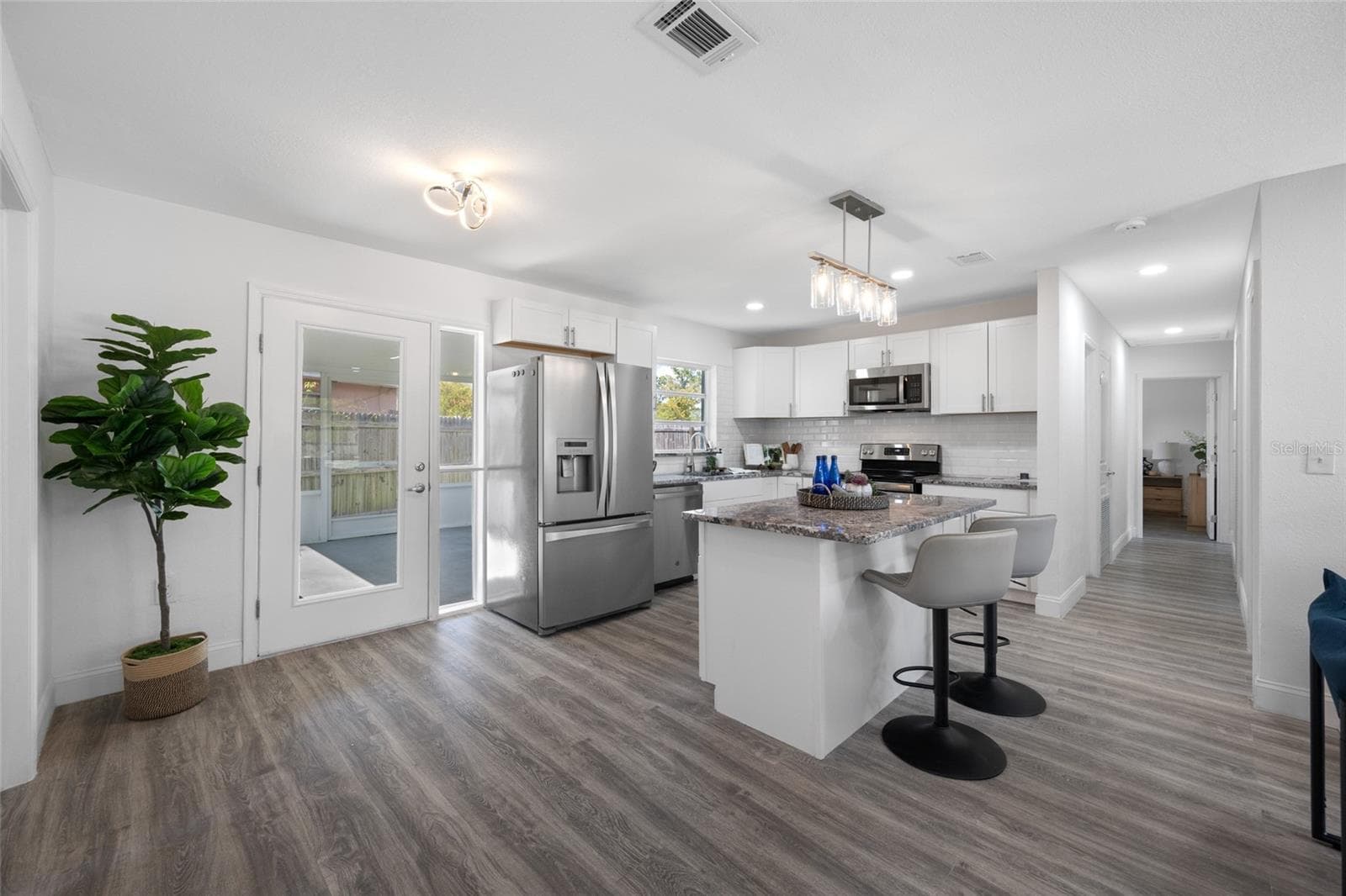 Kitchen - 4916 CARLYLE RD, TAMPA
