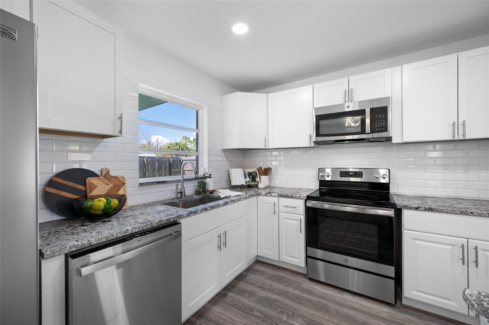 Kitchen - 4916 CARLYLE RD, TAMPA