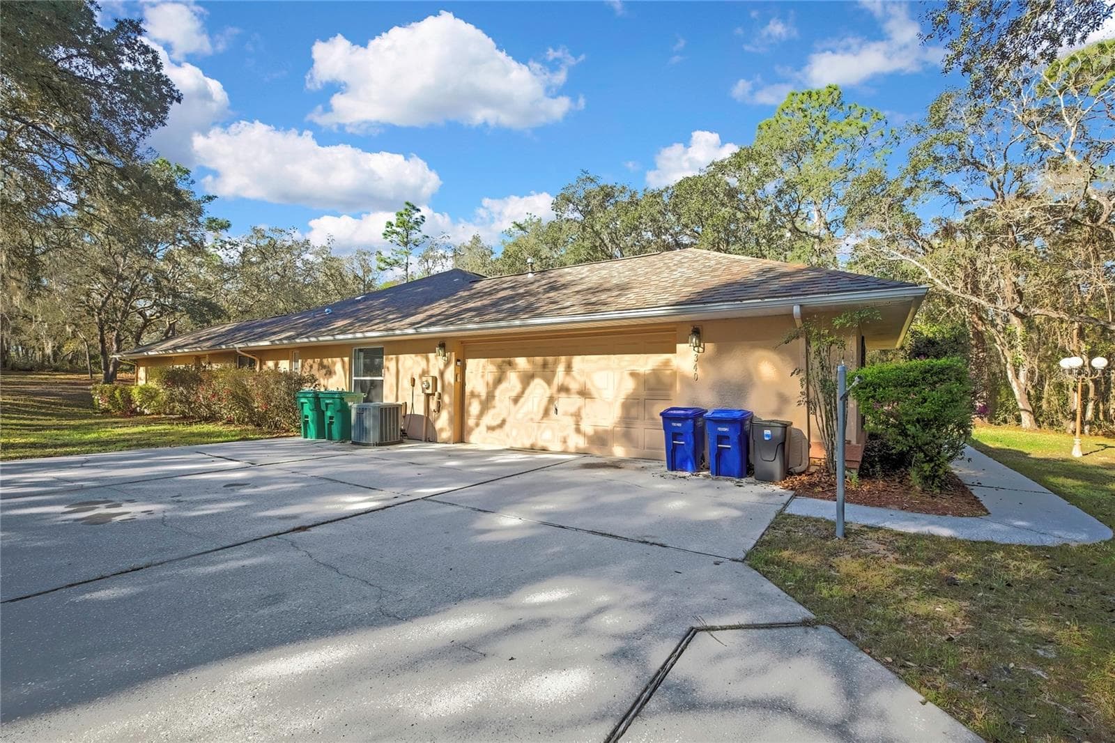 Garage - 340 E SAVOY ST, LECANTO