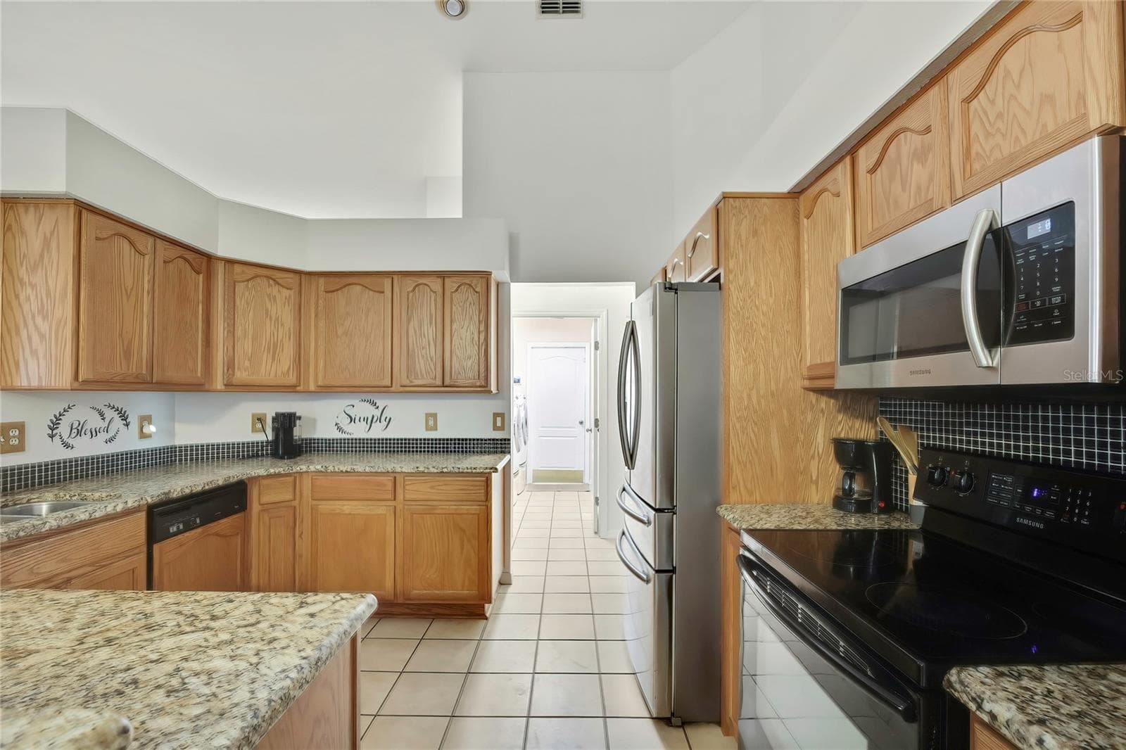 Kitchen - 340 E SAVOY ST, LECANTO