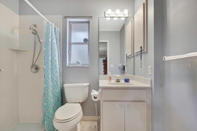 2nd master bath - 340 E SAVOY ST, LECANTO