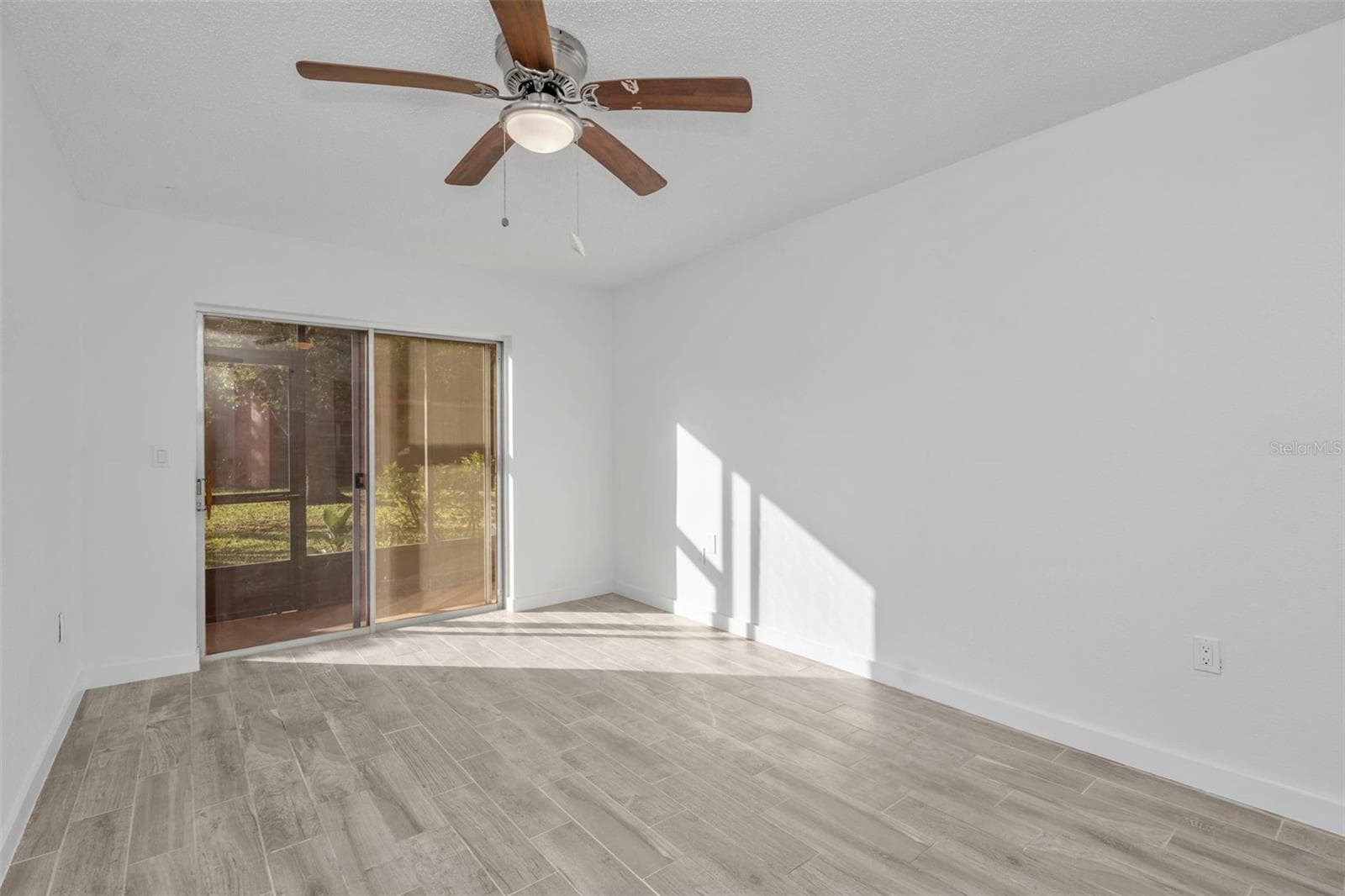 Condominium at 4805 ALT 19 #311, PALM HARBOR, photo 11 of 34
