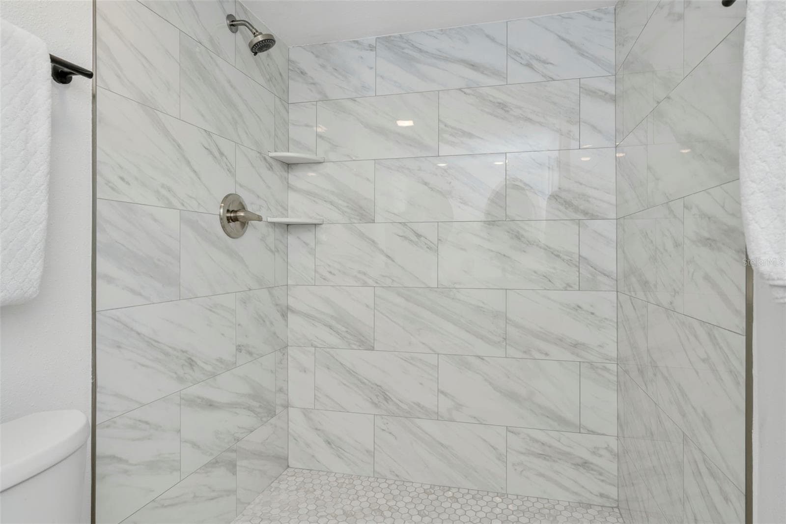 Owners Shower - 4805 ALT 19 #311, PALM HARBOR
