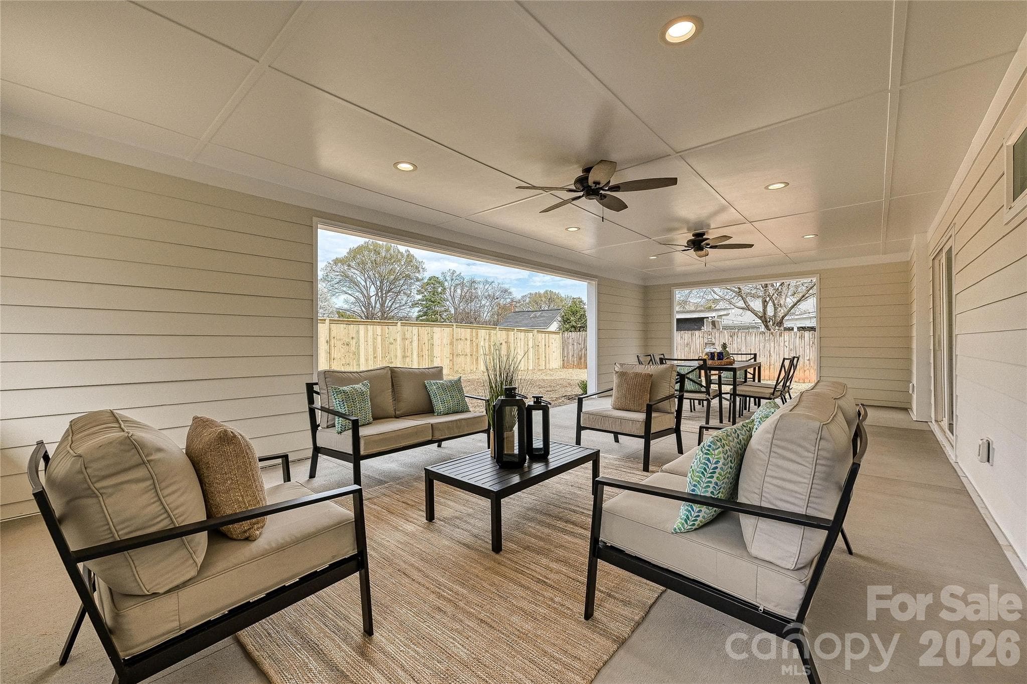 Covered back porch - 815 Hartness Avenue, Charlotte