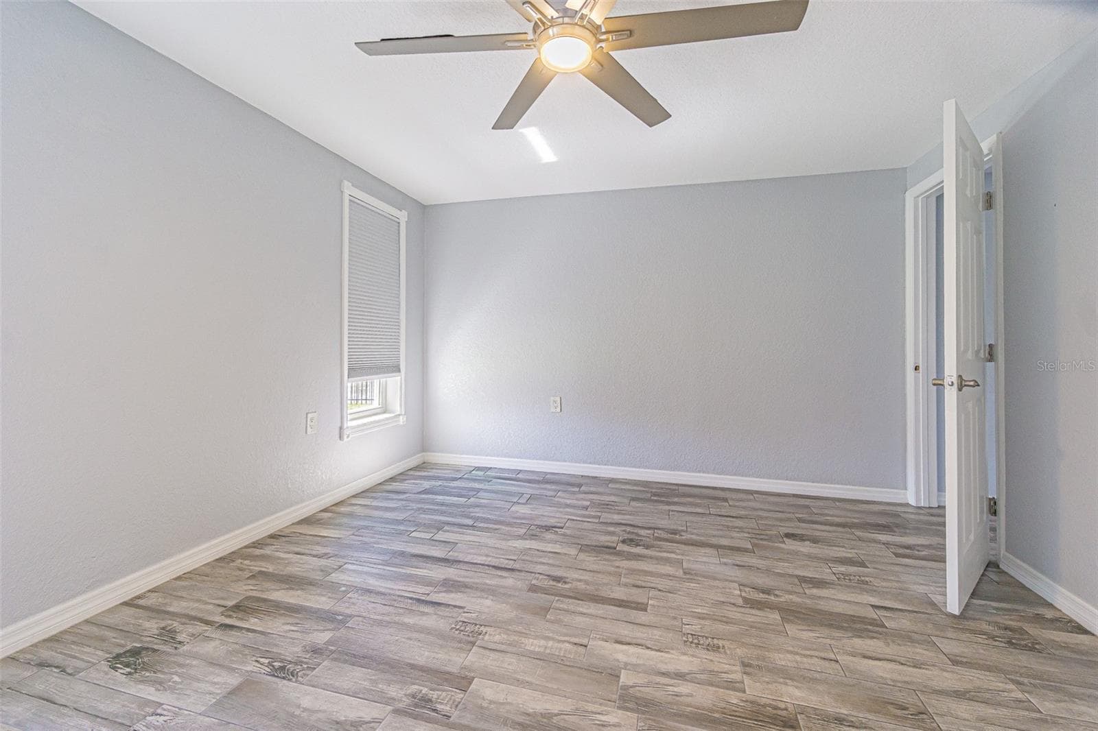 Single Family Residence at 1125 FERNWOOD DR, HOLIDAY, photo 21 of 46