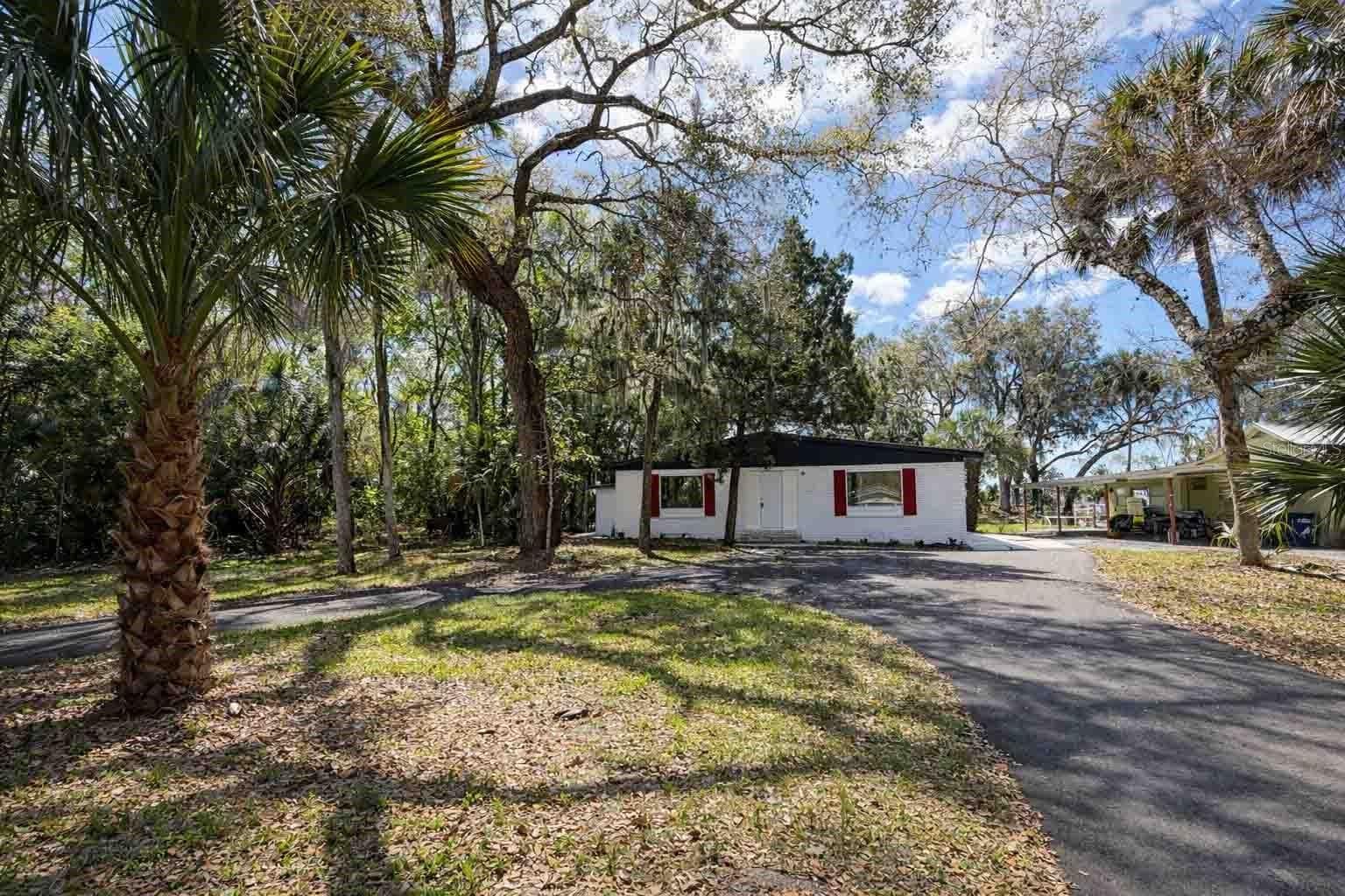 Single Family Residence at 502 NW CRYSTAL ST, CRYSTAL RIVER, photo 2 of 16