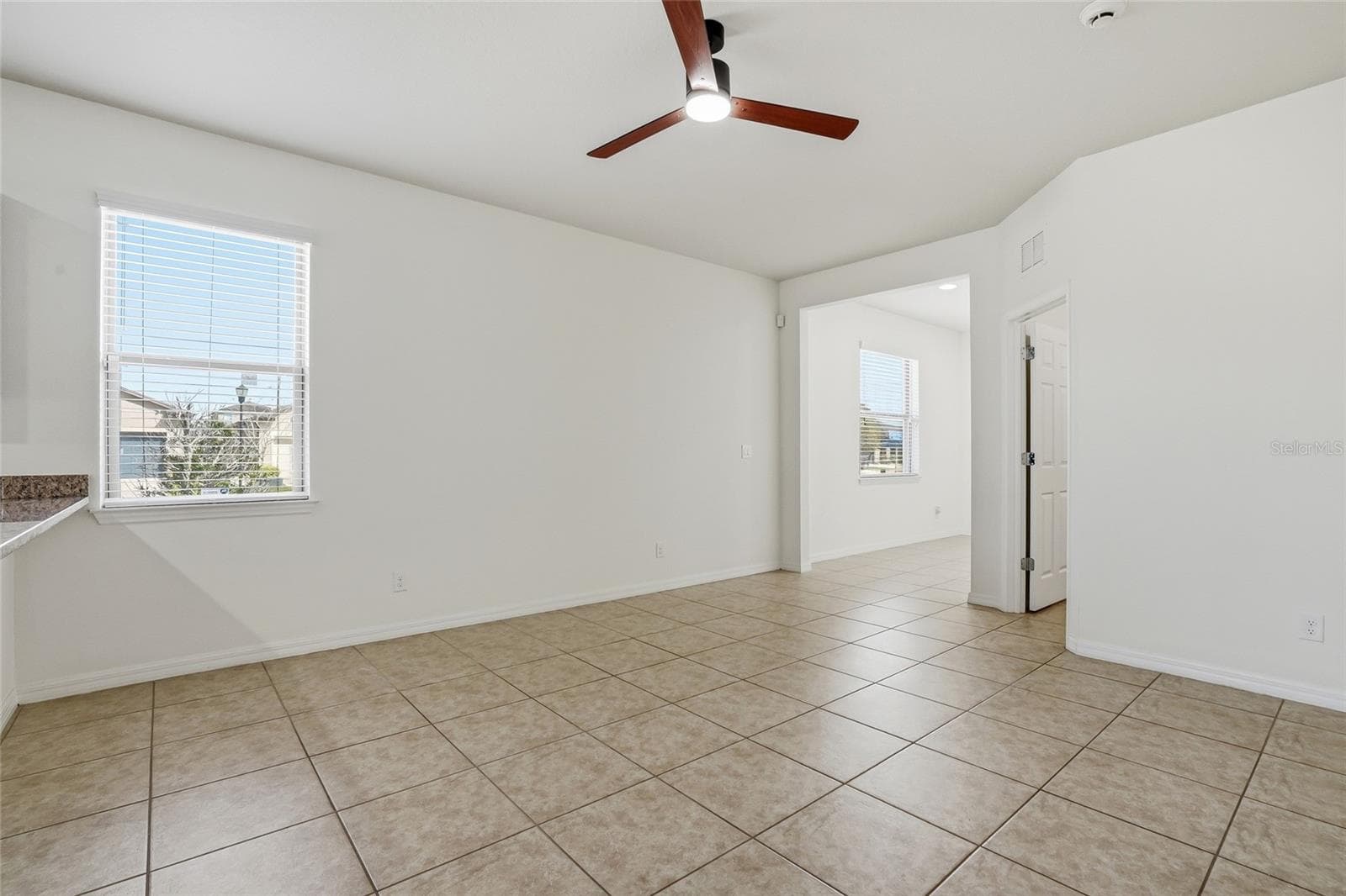 Single Family Residence at 1724 PASSAGE KEY LN, RUSKIN, photo 10 of 46