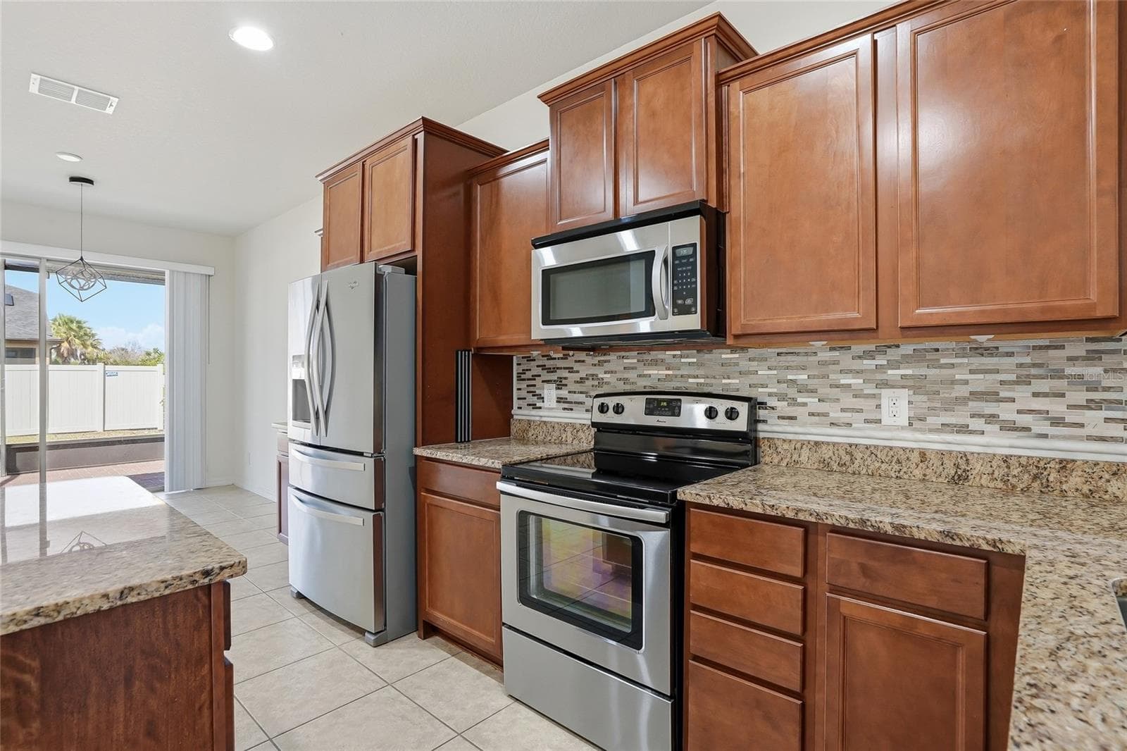 Single Family Residence at 1724 PASSAGE KEY LN, RUSKIN, photo 13 of 46