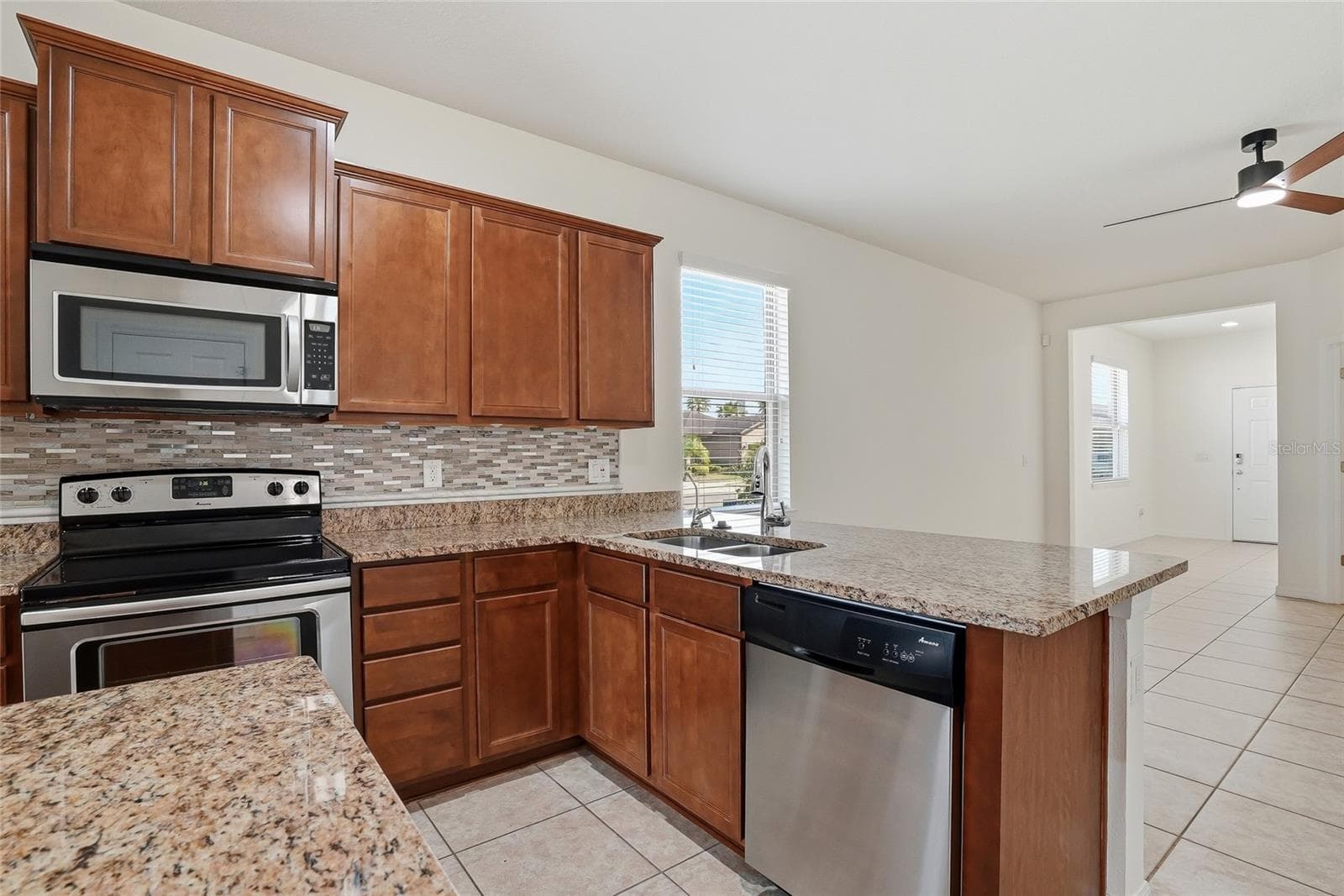 Single Family Residence at 1724 PASSAGE KEY LN, RUSKIN, photo 14 of 46