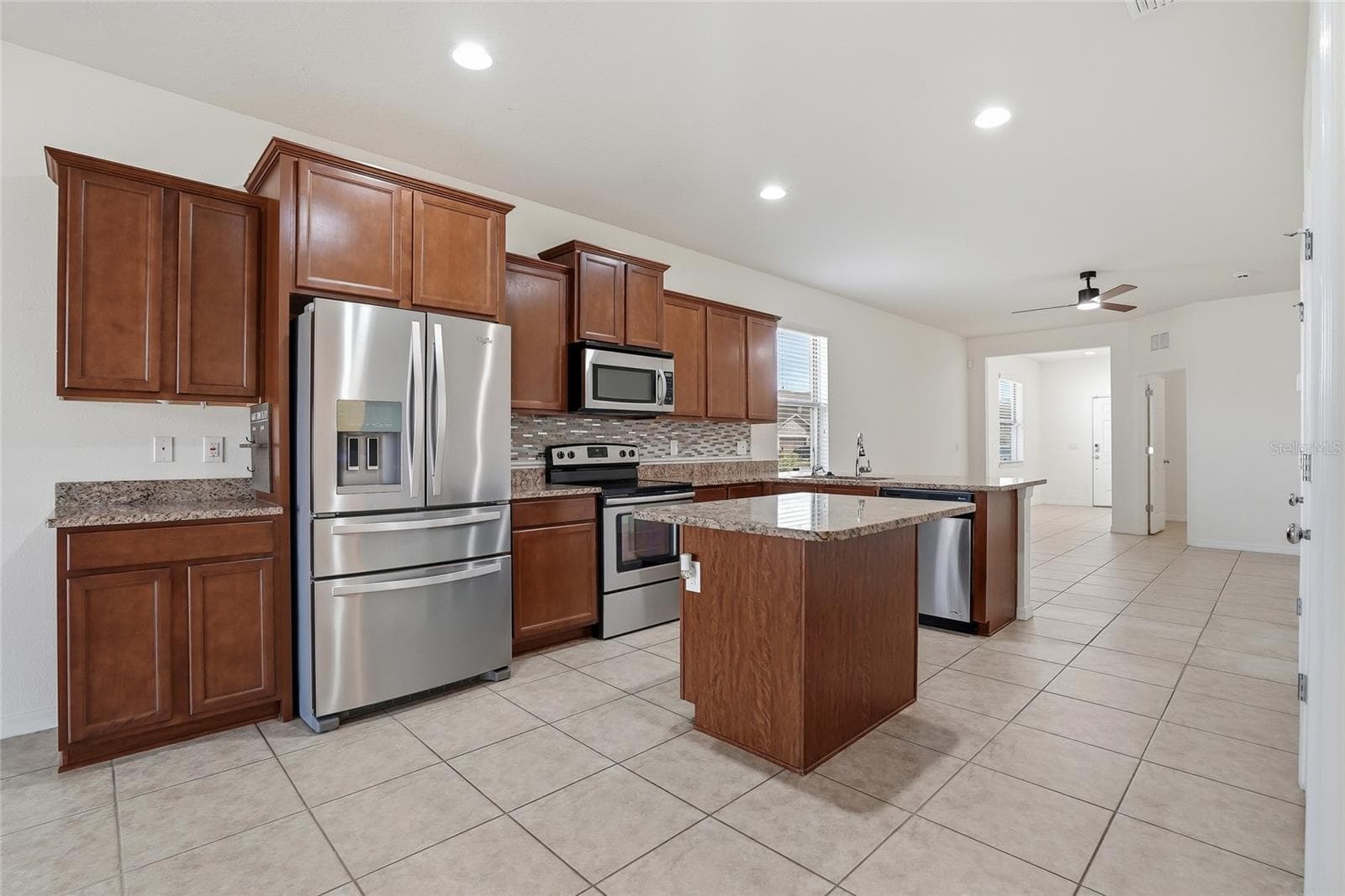 Single Family Residence at 1724 PASSAGE KEY LN, RUSKIN, photo 15 of 46