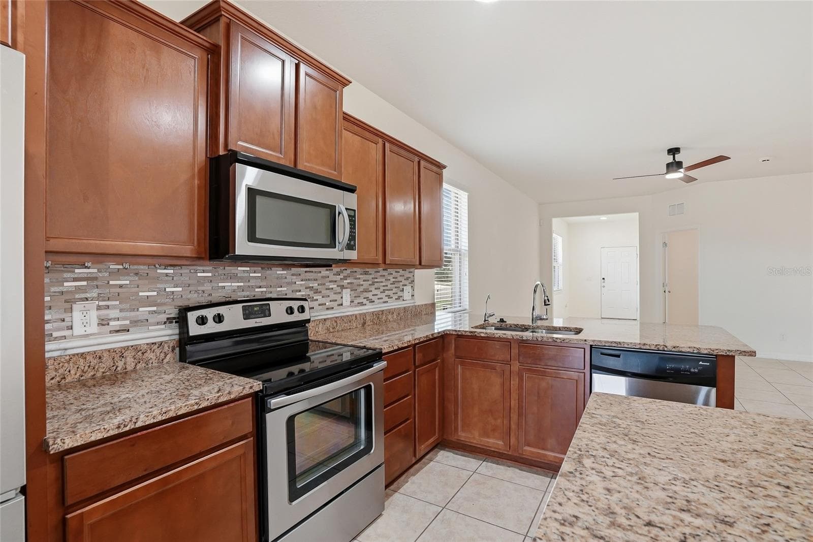 Single Family Residence at 1724 PASSAGE KEY LN, RUSKIN, photo 17 of 46
