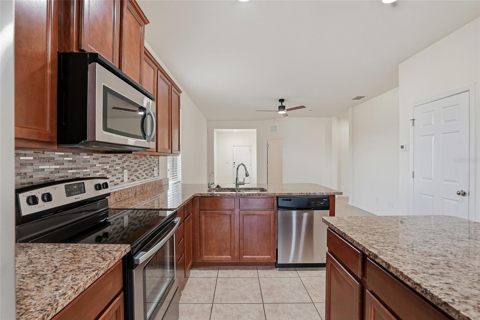 Single Family Residence at 1724 PASSAGE KEY LN, RUSKIN, photo 18 of 46