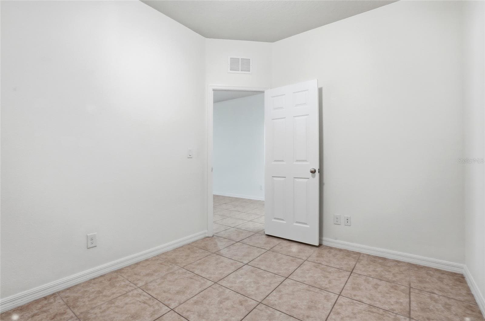 Office/Den/Flex Room with Ceramic Tile (ADDITIONAL ROOM) - 1724 PASSAGE KEY LN, RUSKIN