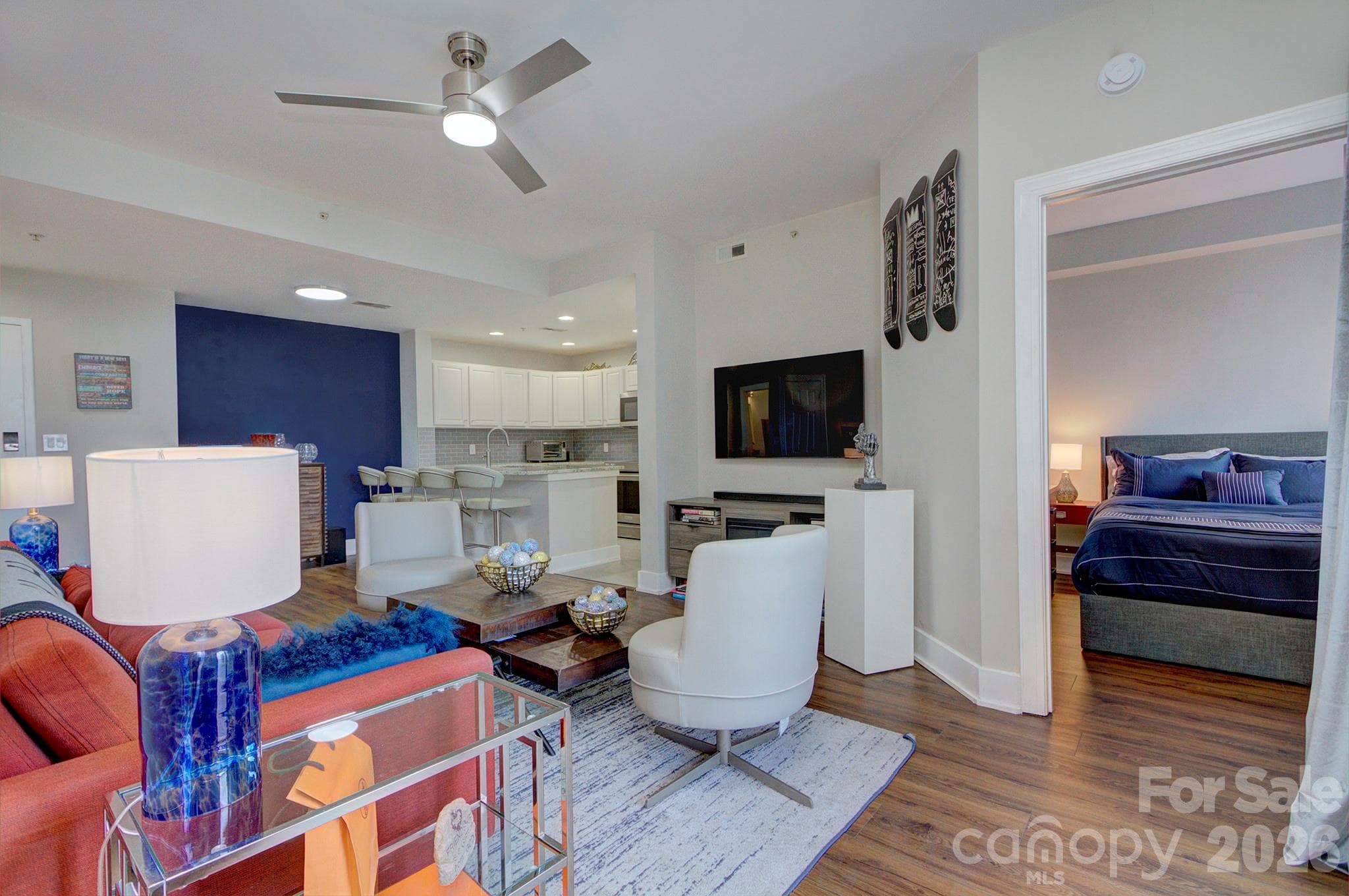 Condominium at 718 W Trade Street, Charlotte, photo 16 of 33