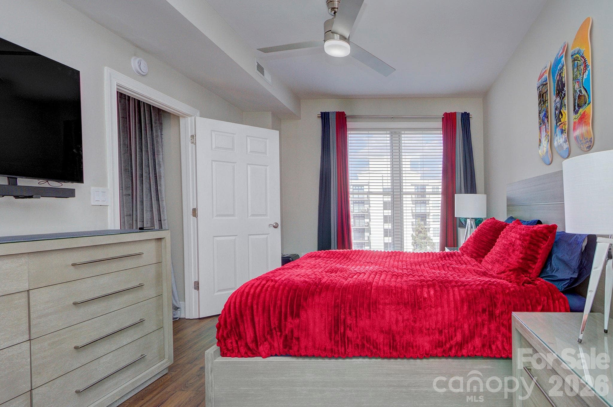 Condominium at 718 W Trade Street, Charlotte, photo 18 of 33