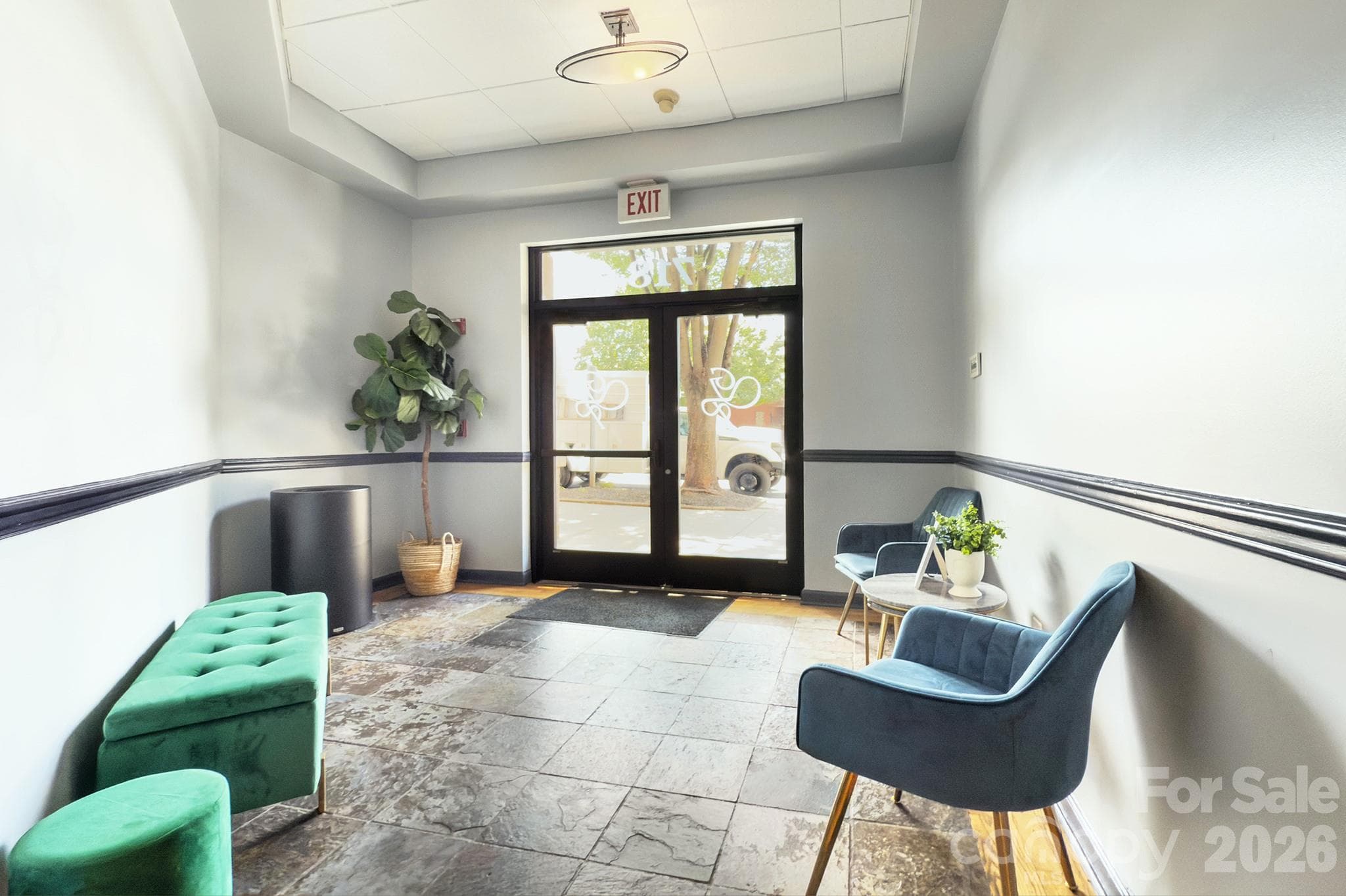 Condominium at 718 W Trade Street, Charlotte, photo 33 of 33